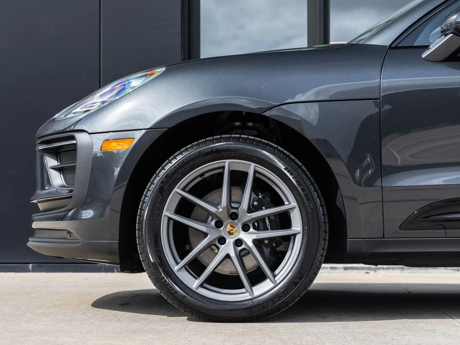 2026 Porsche Macan (95B), 13/20