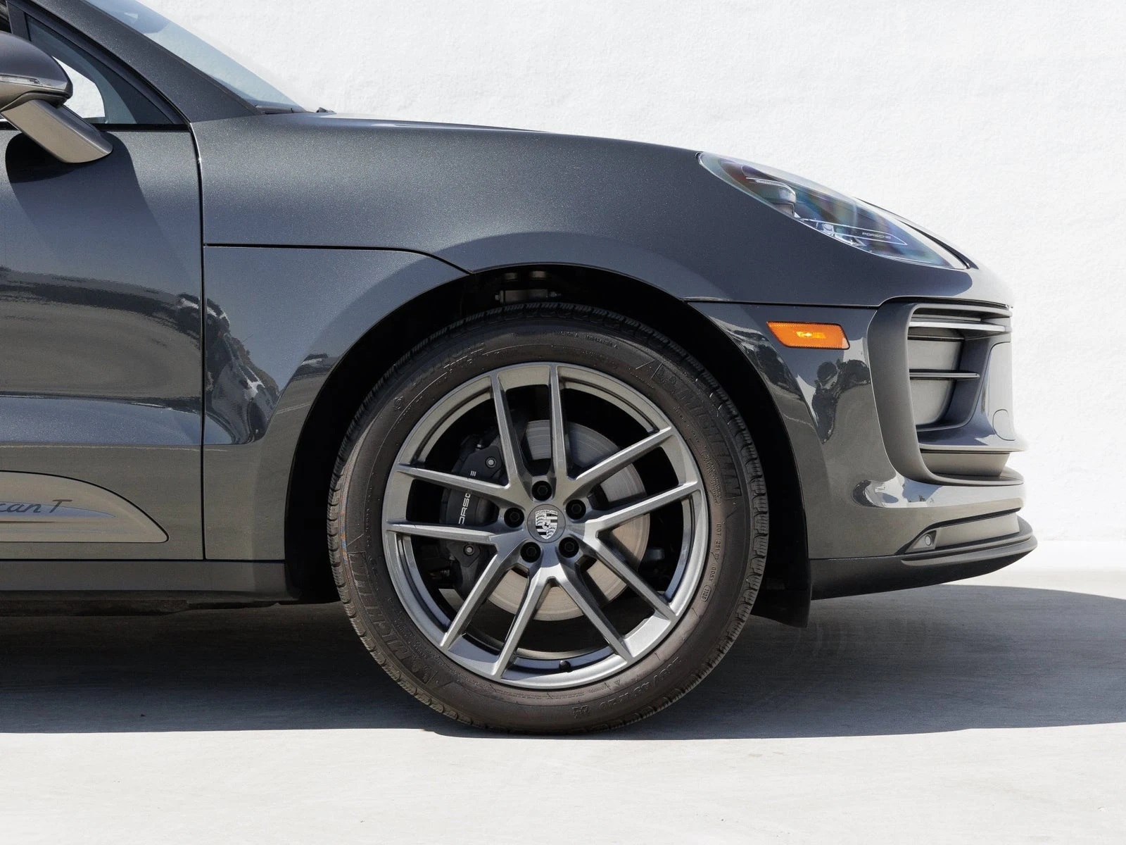 2026 Porsche Macan T (95B), 11/20