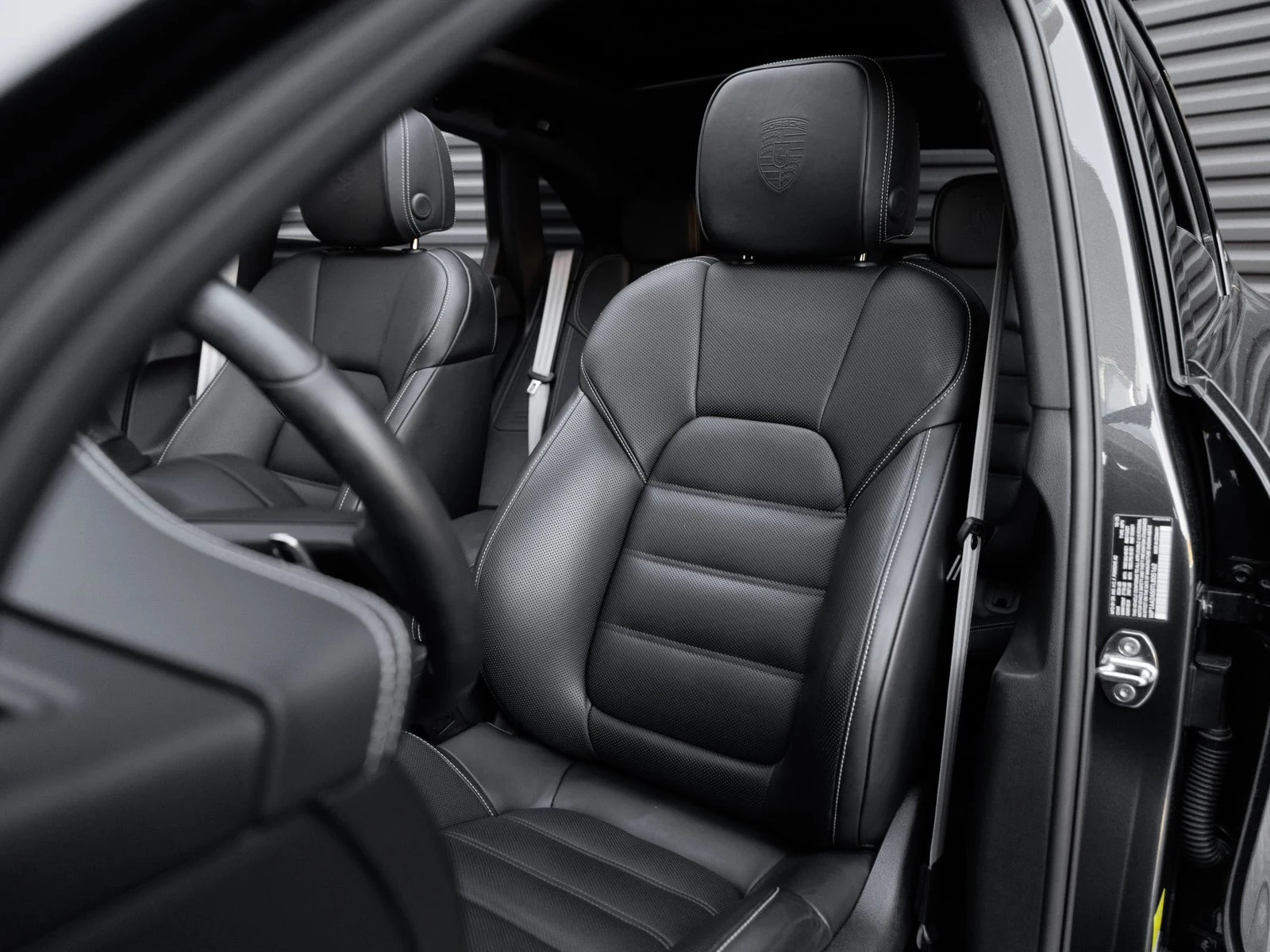 2026 Porsche Macan T (95B), 5/20