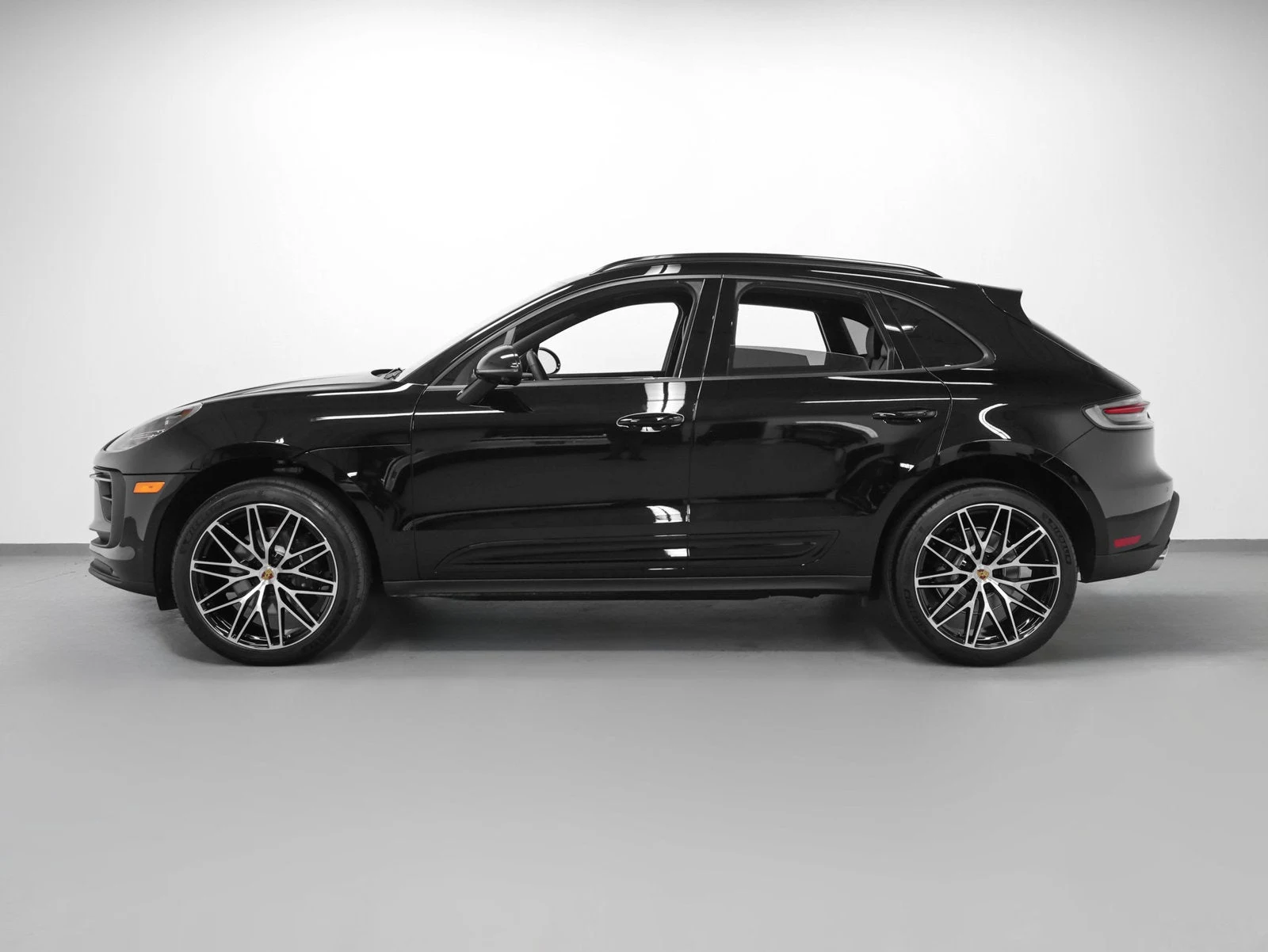 2026 Porsche Macan (95B), 2/20