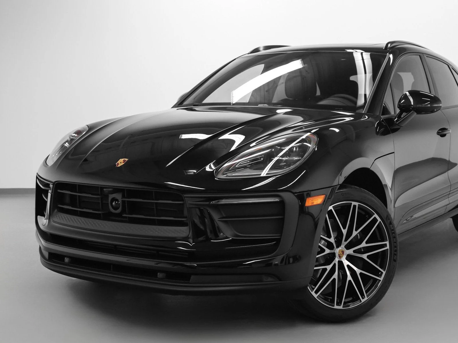 2026 Porsche Macan (95B), 6/20