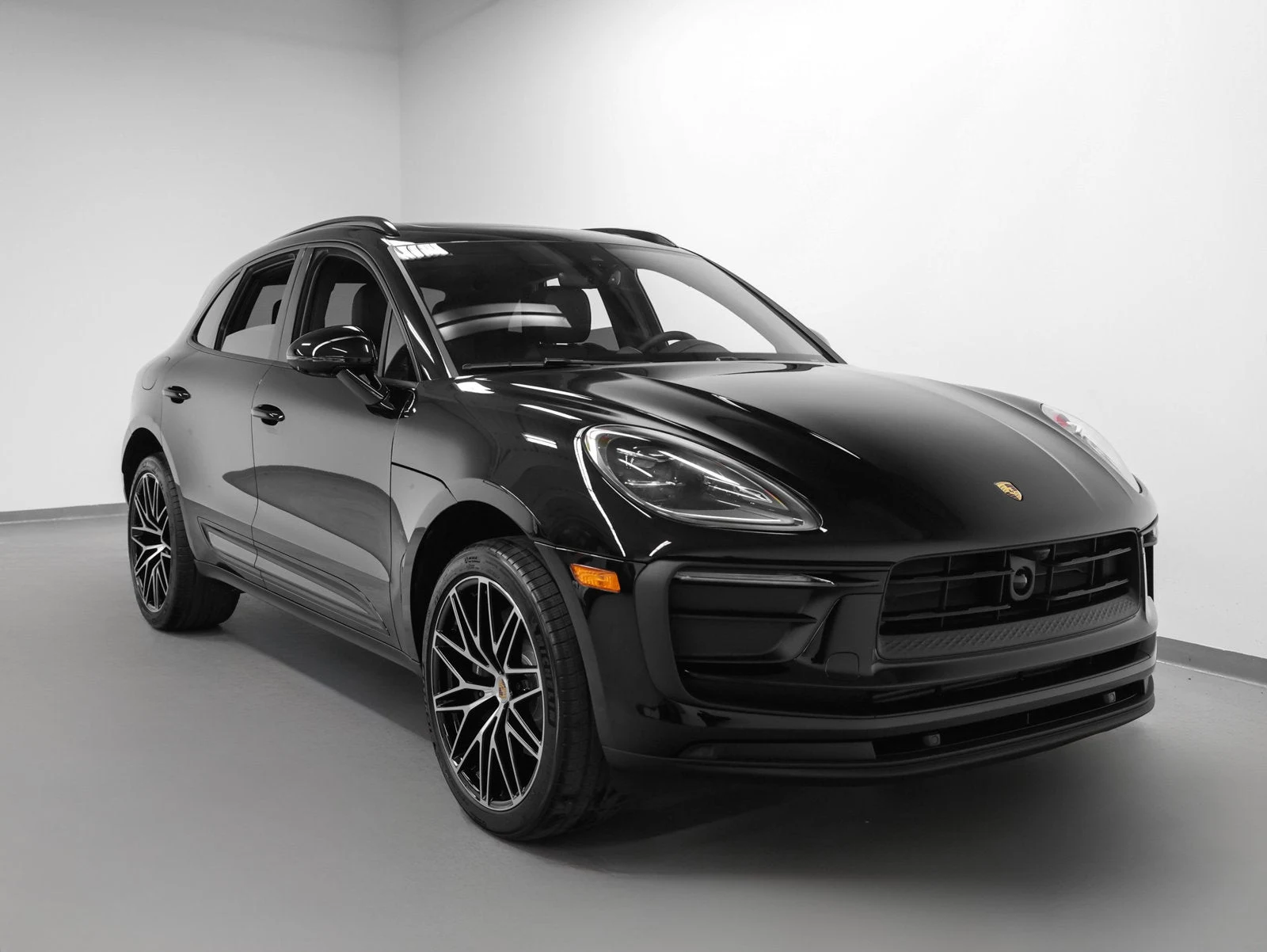 2026 Porsche Macan (95B), 9/20