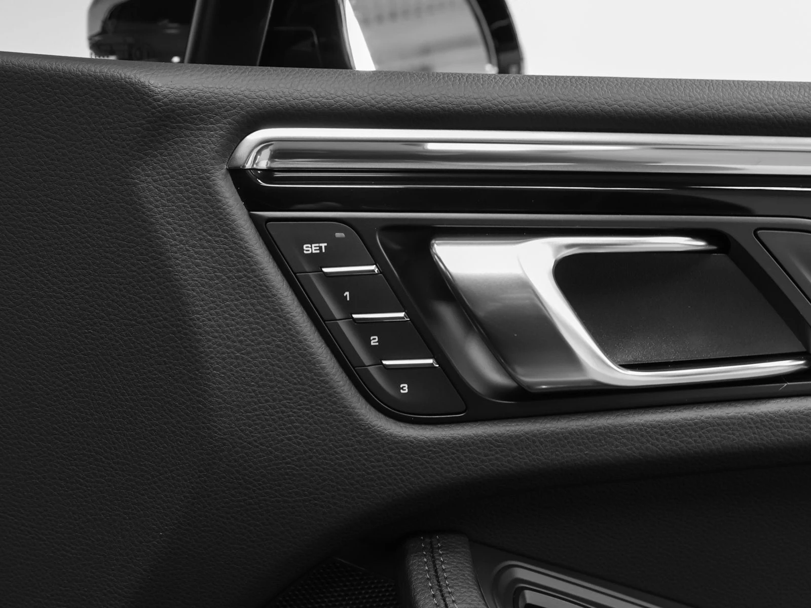 2026 Porsche Macan (95B), 20/20