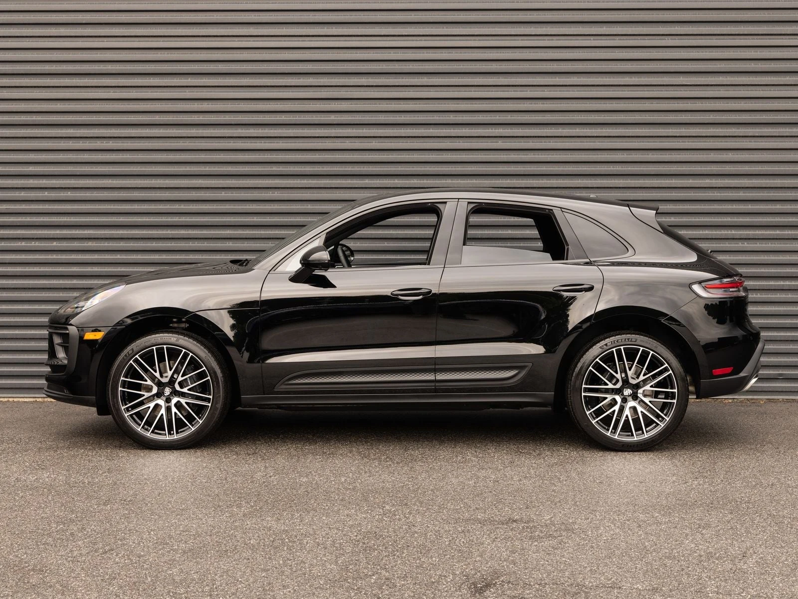 2026 Porsche Macan (95B), 2/20