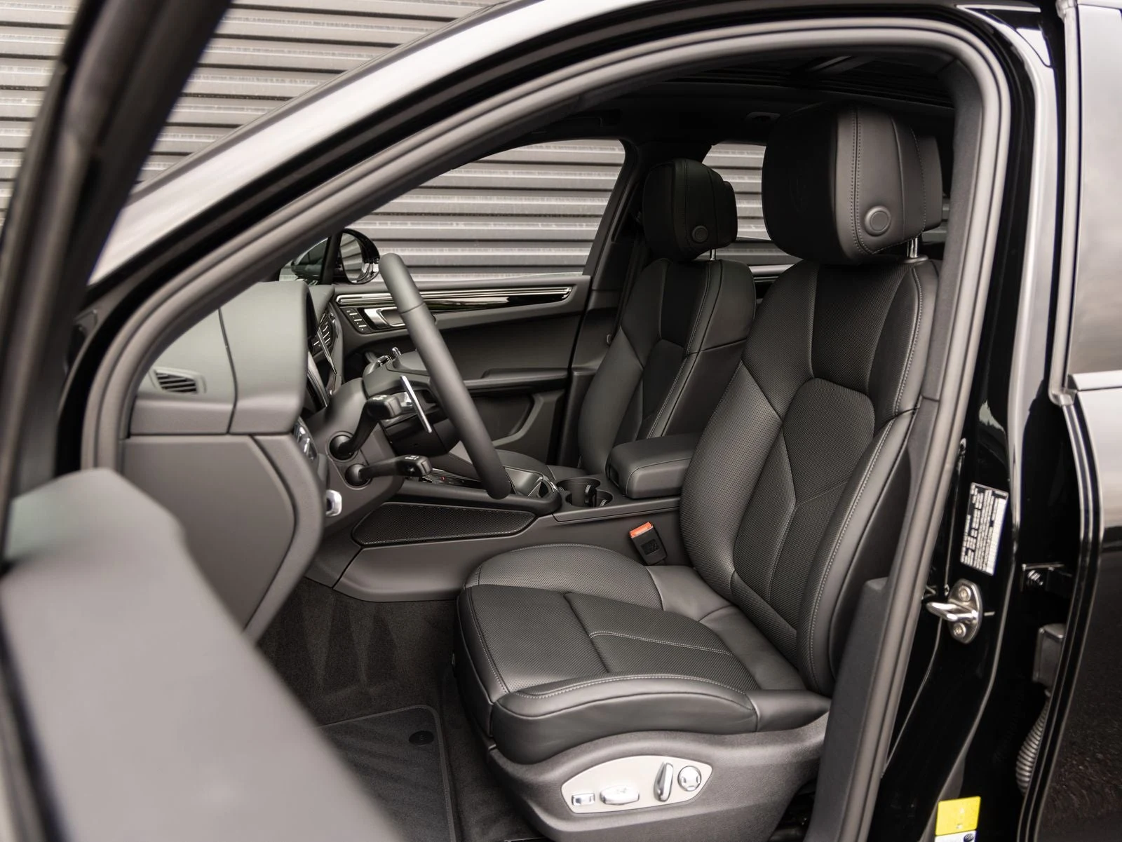 2026 Porsche Macan (95B), 5/20