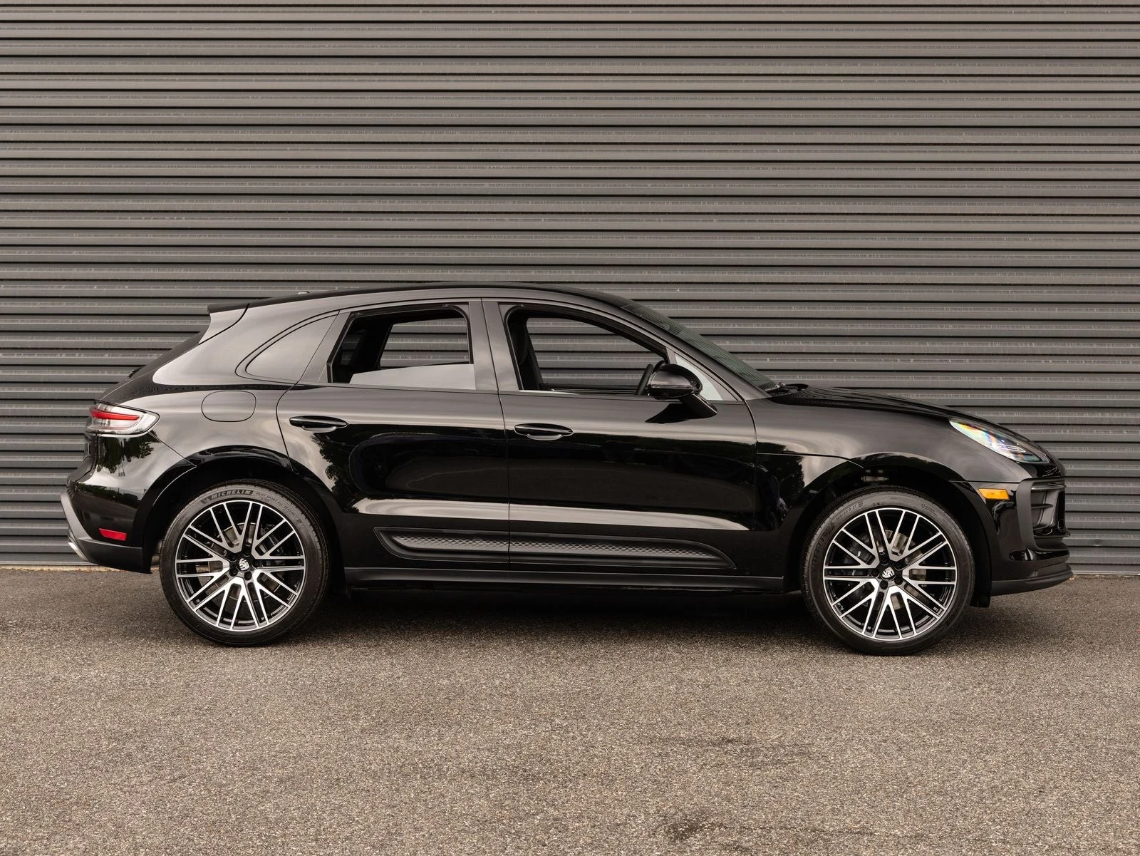 2026 Porsche Macan (95B), 8/20