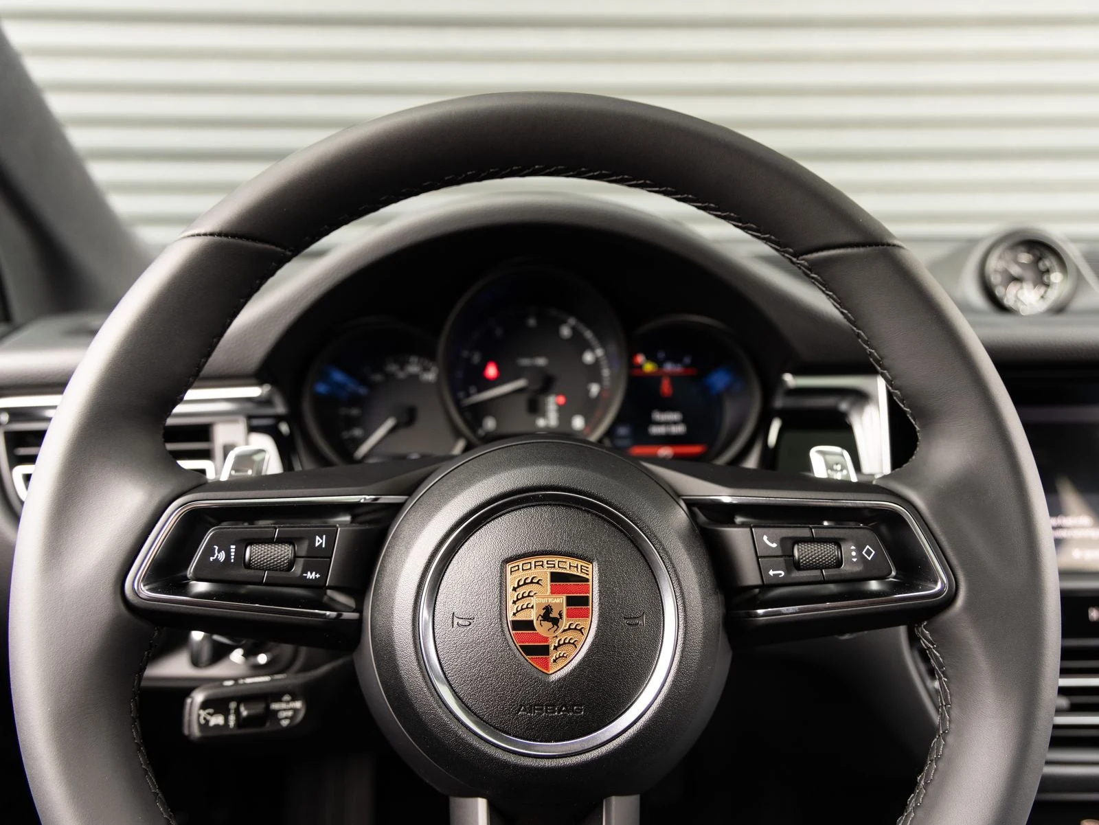 2026 Porsche Macan (95B), 14/20