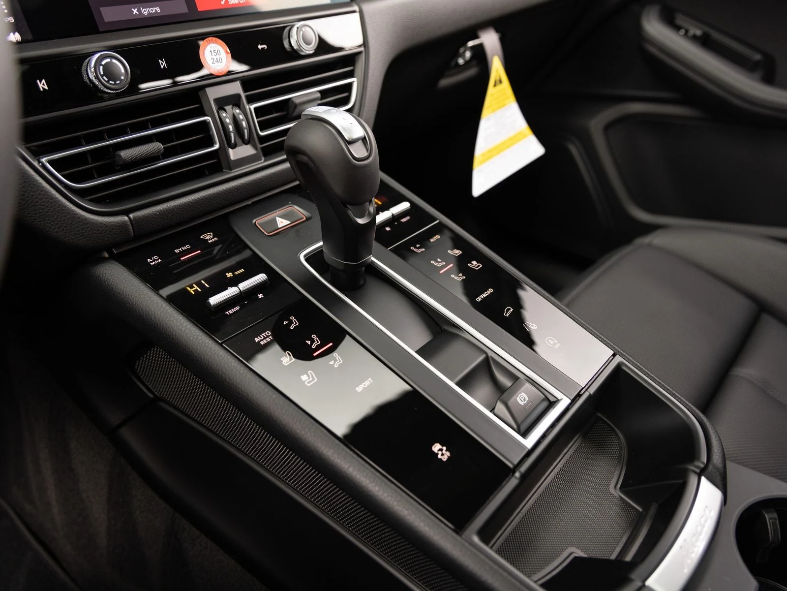 2026 Porsche Macan (95B), 17/20