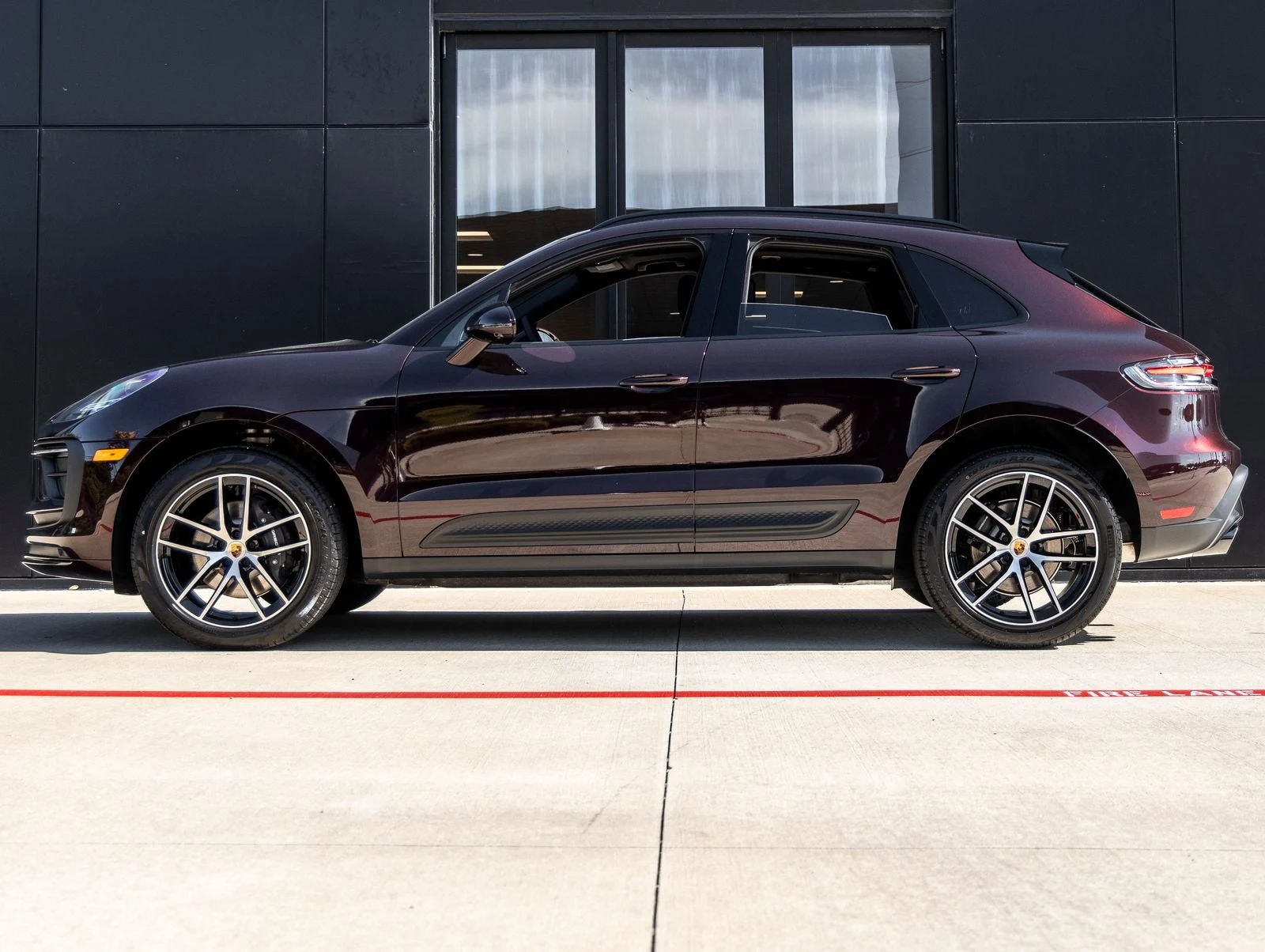 2026 Porsche Macan (95B), 2/20
