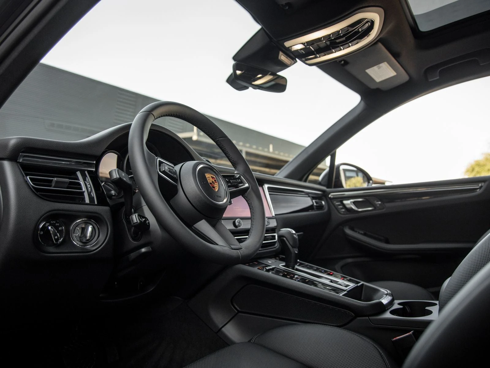 2026 Porsche Macan (95B), 4/20
