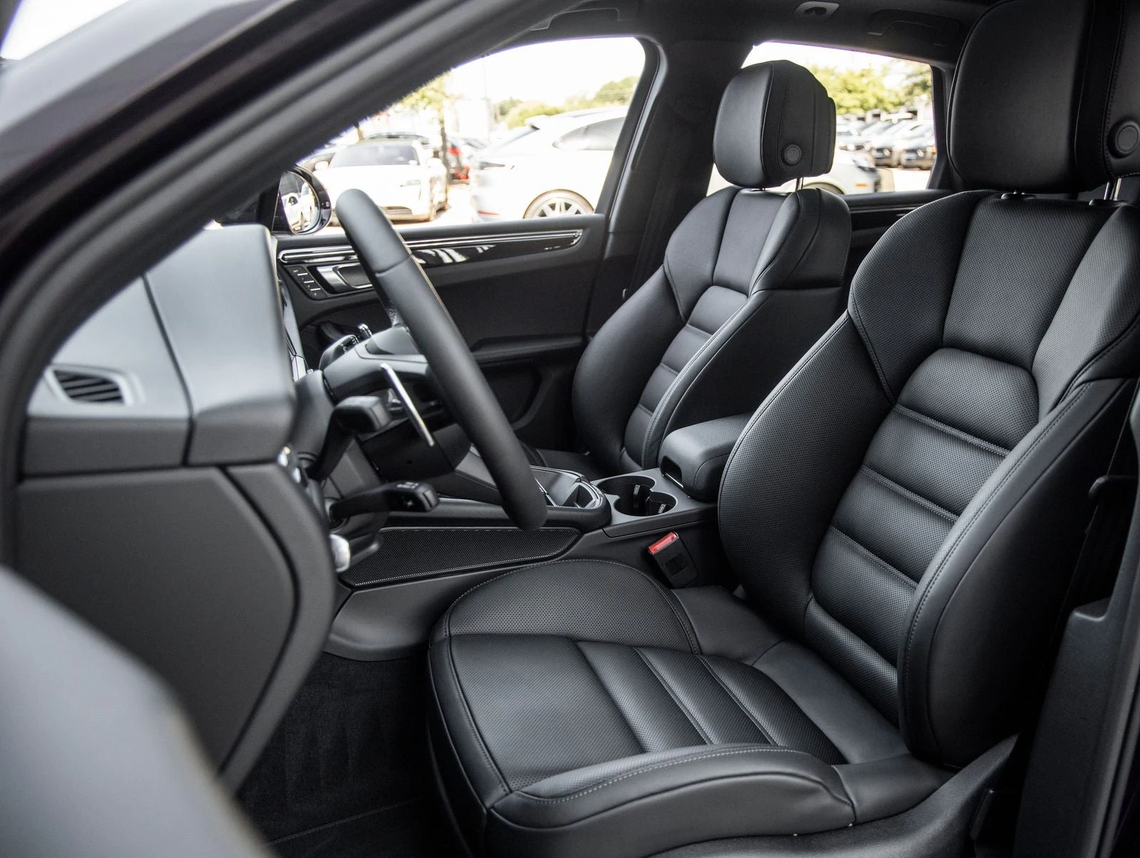 2026 Porsche Macan (95B), 5/20