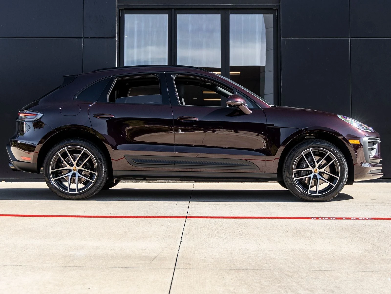 2026 Porsche Macan (95B), 12/20