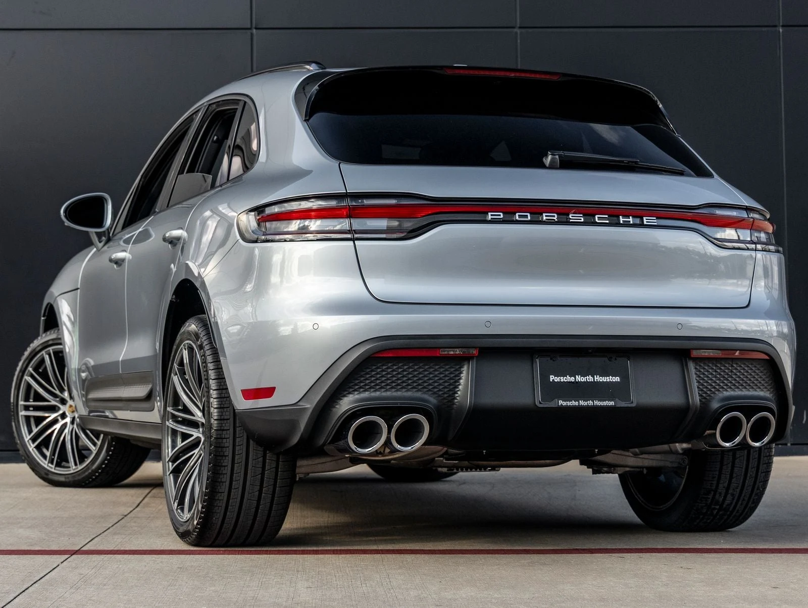 2026 Porsche Macan (95B), 3/20
