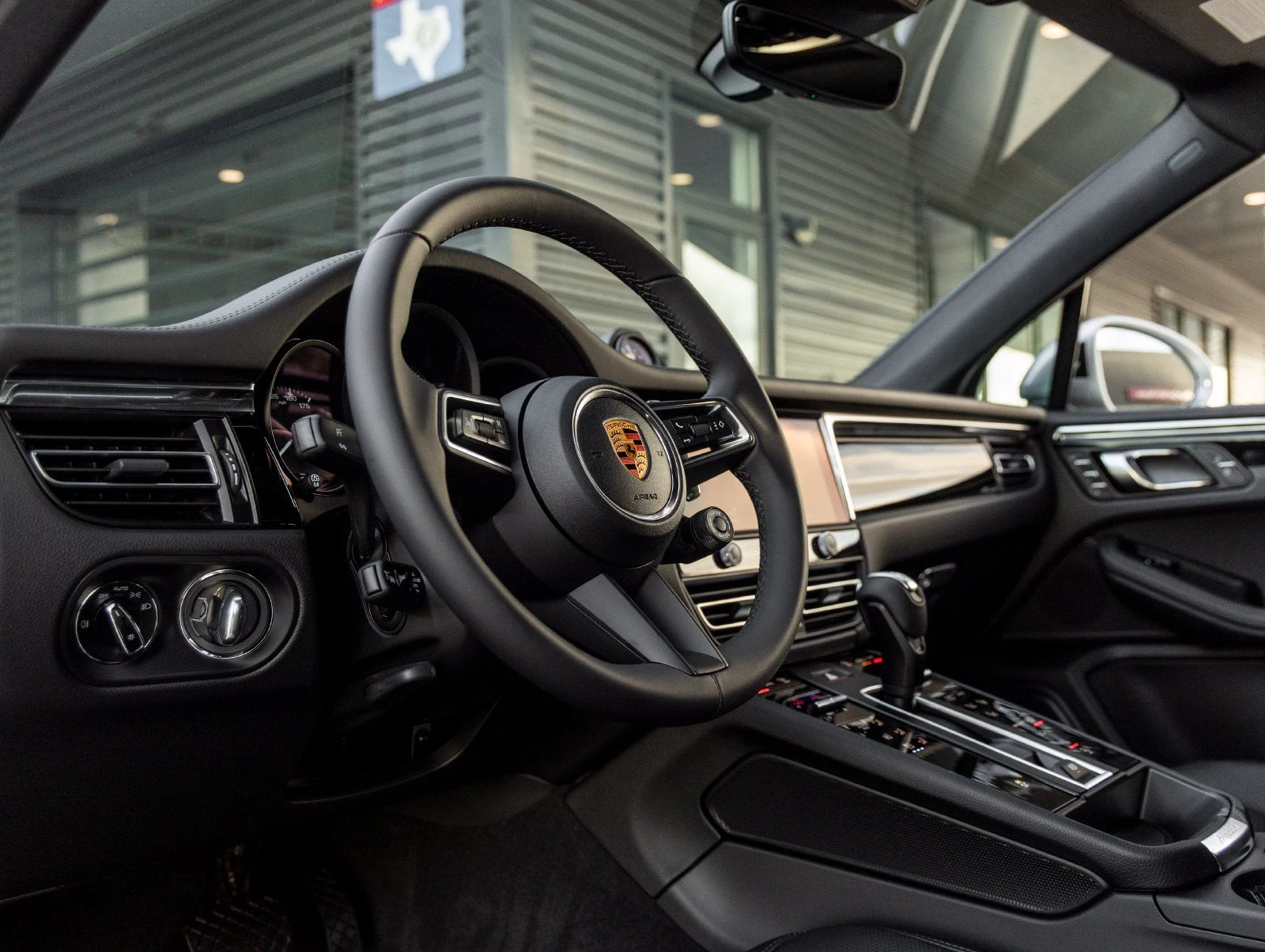 2026 Porsche Macan (95B), 4/20
