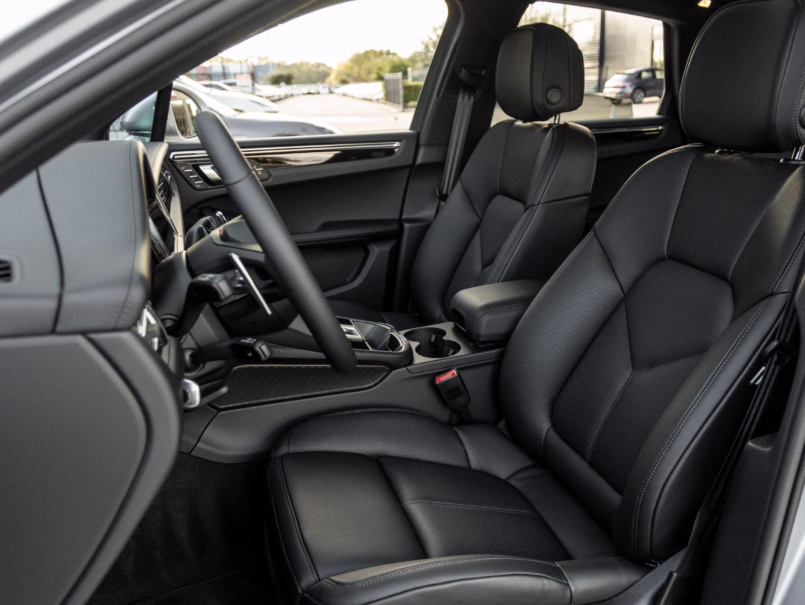 2026 Porsche Macan (95B), 5/20