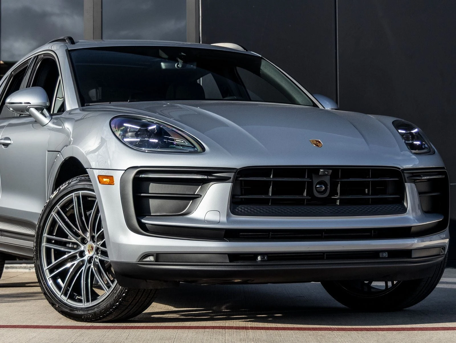 2026 Porsche Macan (95B), 9/20