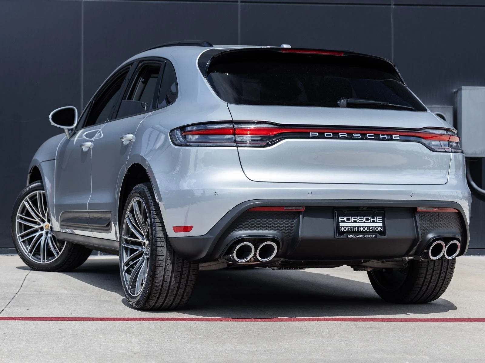 2026 Porsche Macan (95B), 3/20
