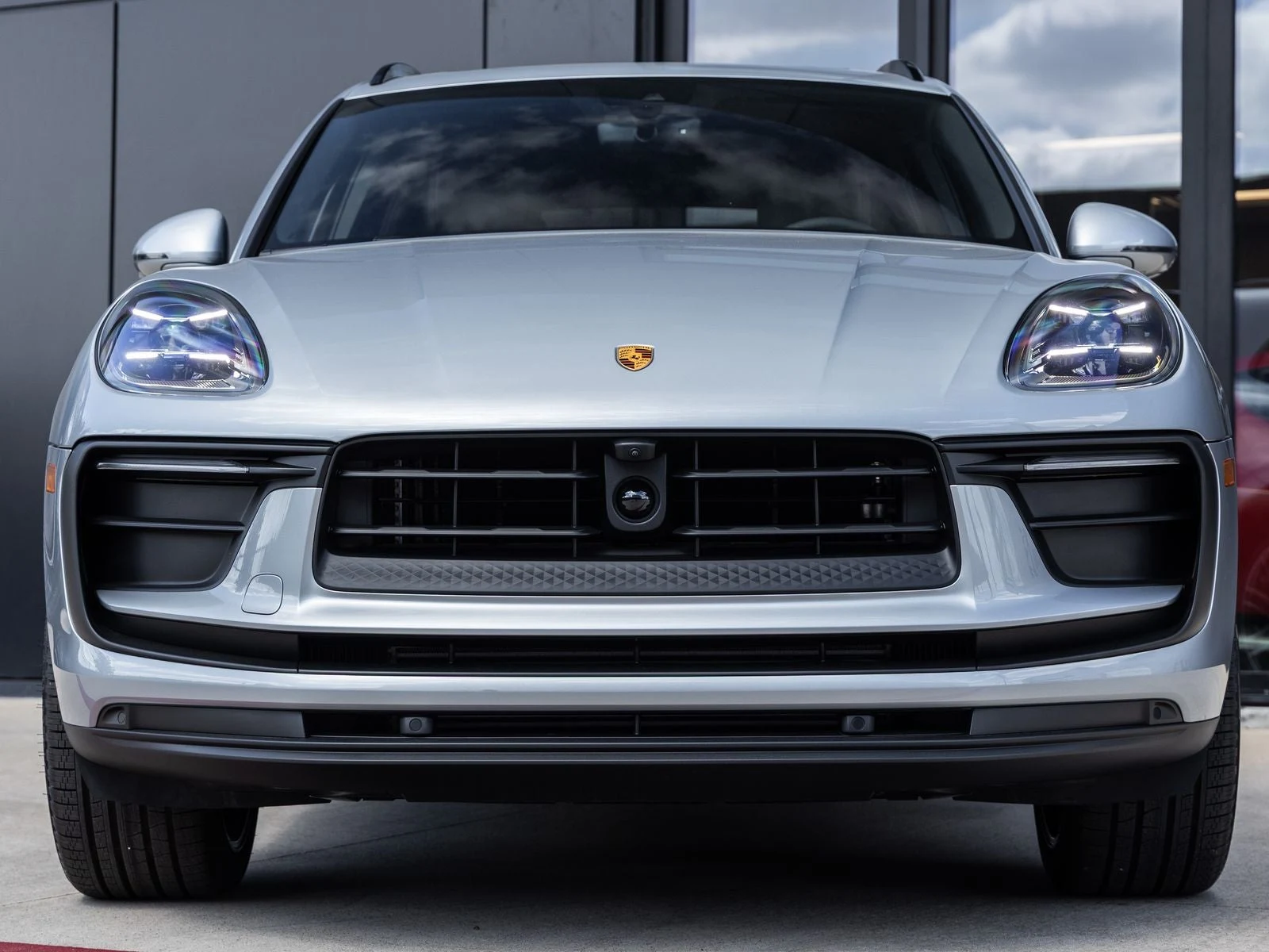 2026 Porsche Macan (95B), 8/20