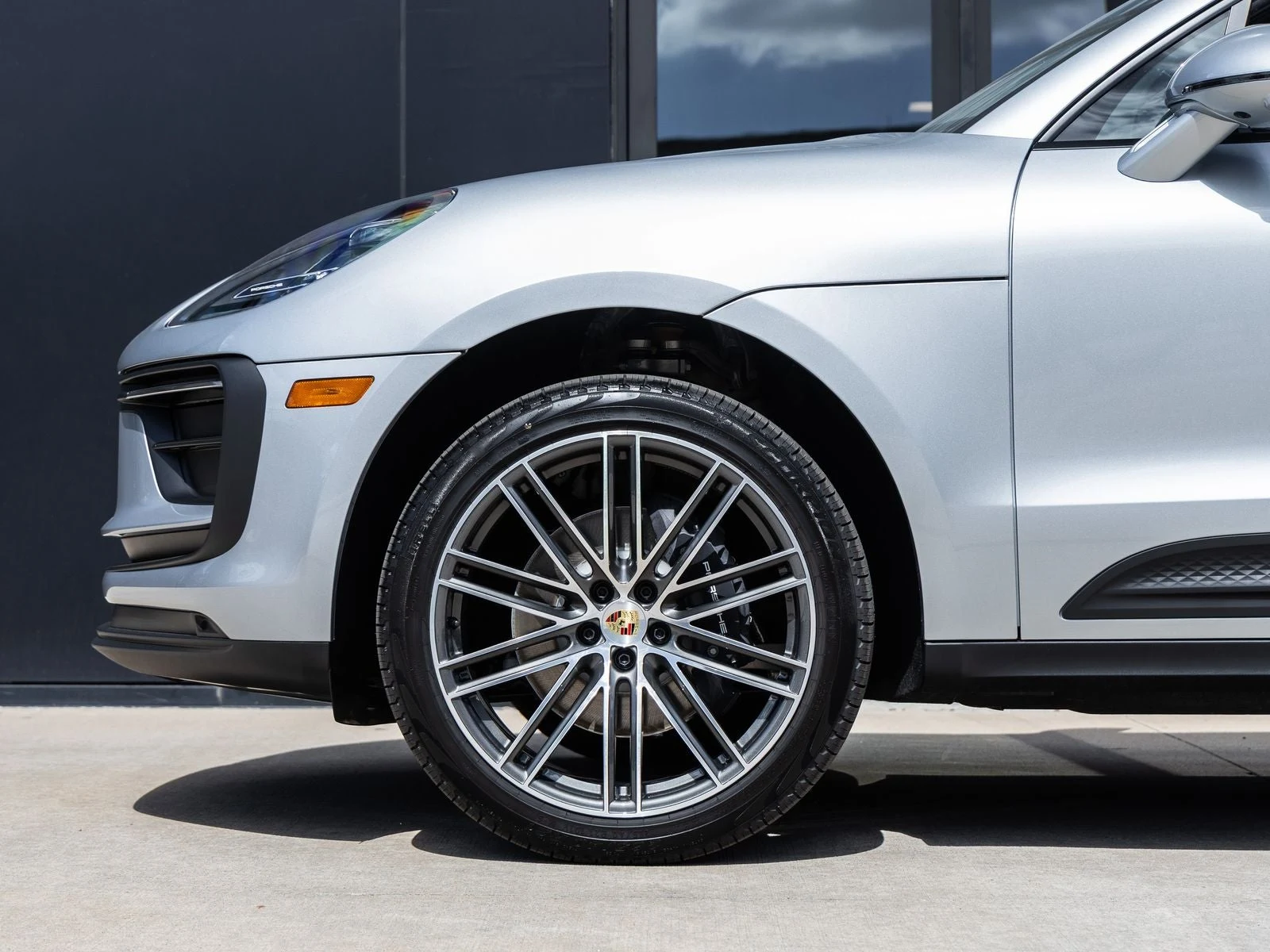2026 Porsche Macan (95B), 13/20