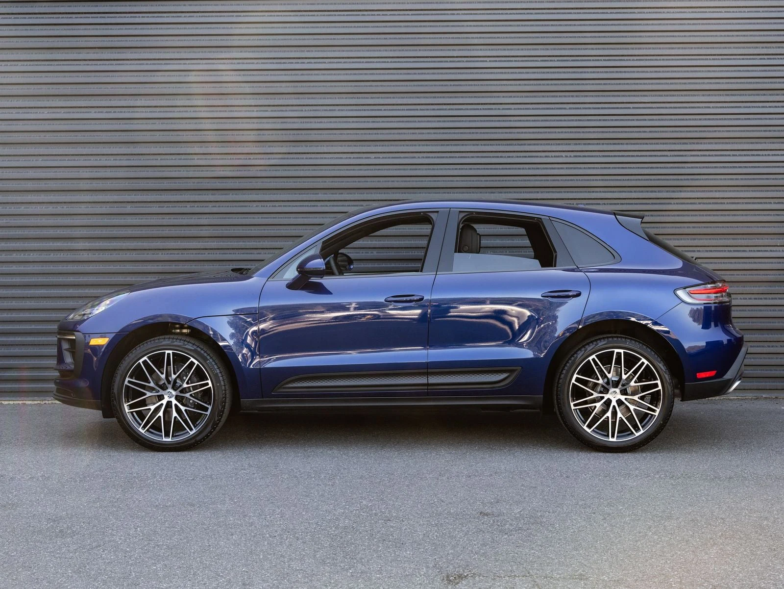 2026 Porsche Macan (95B), 2/20