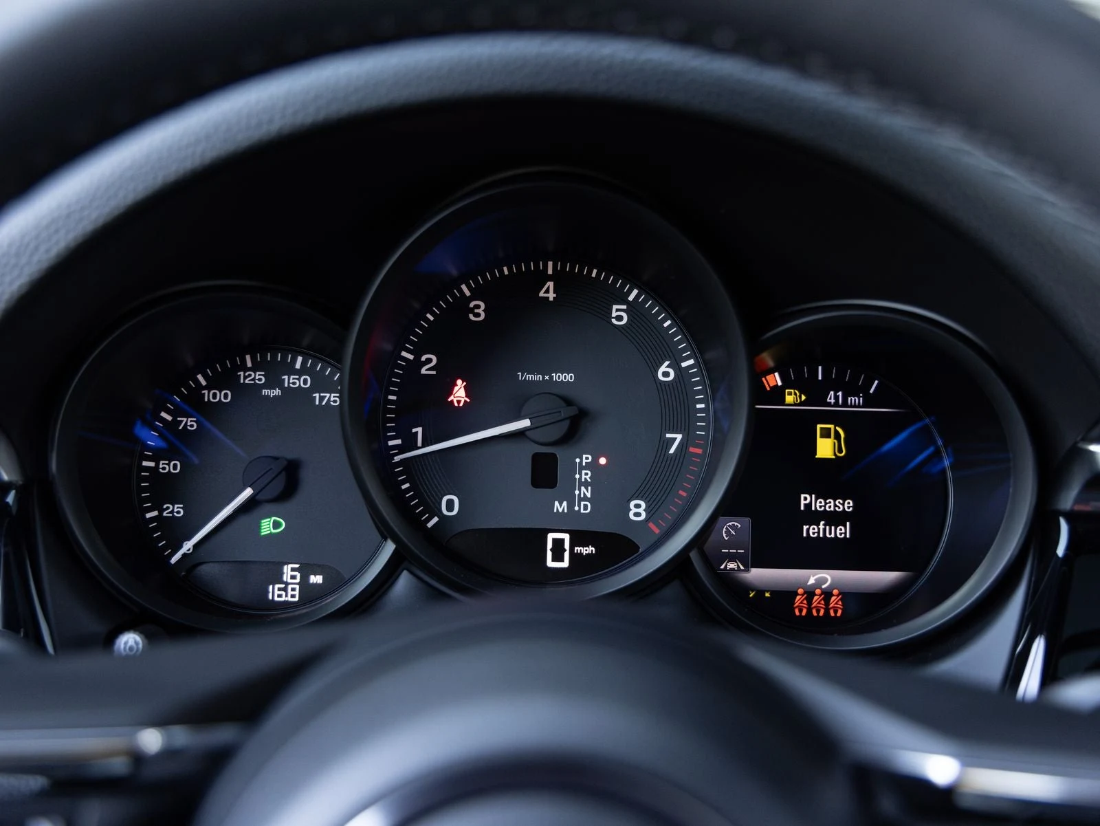 2026 Porsche Macan (95B), 13/20