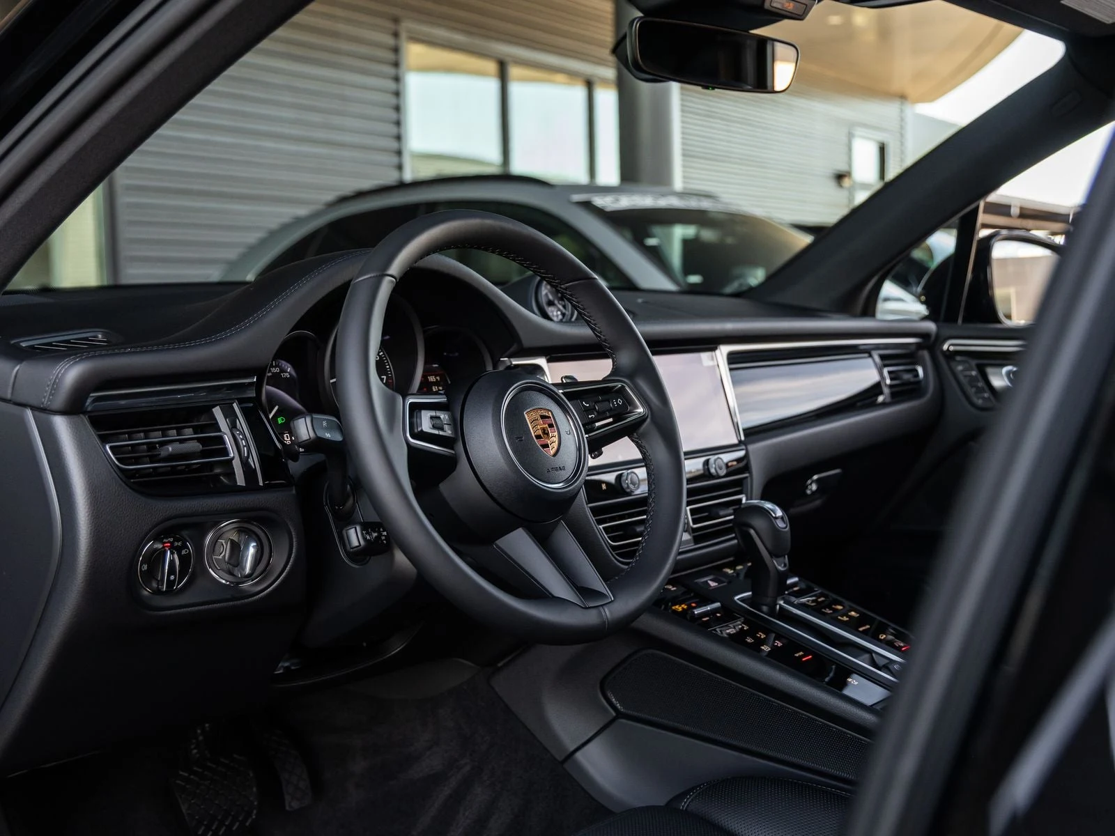 2026 Porsche Macan (95B), 4/20