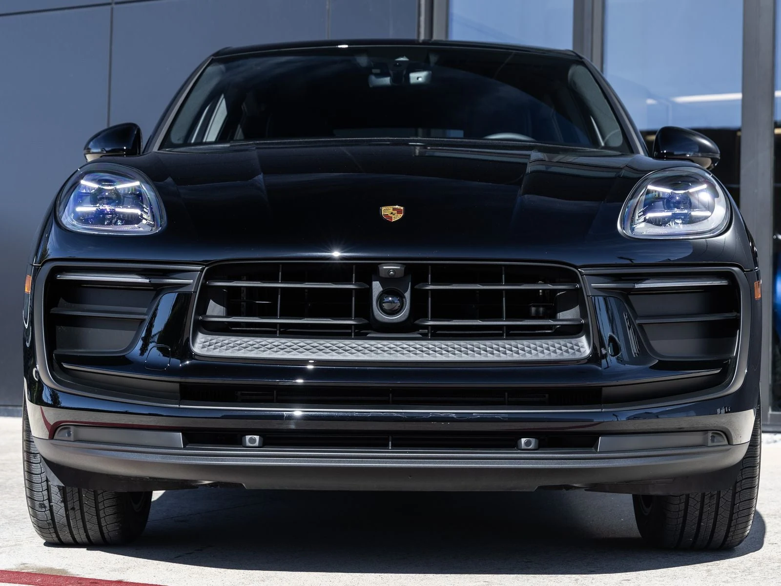 2026 Porsche Macan (95B), 8/20