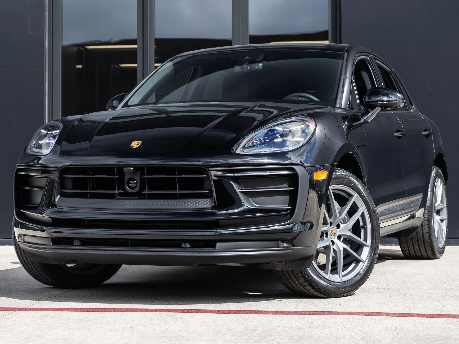 Porsche Macan (95B) · black · Indigo Auto Group