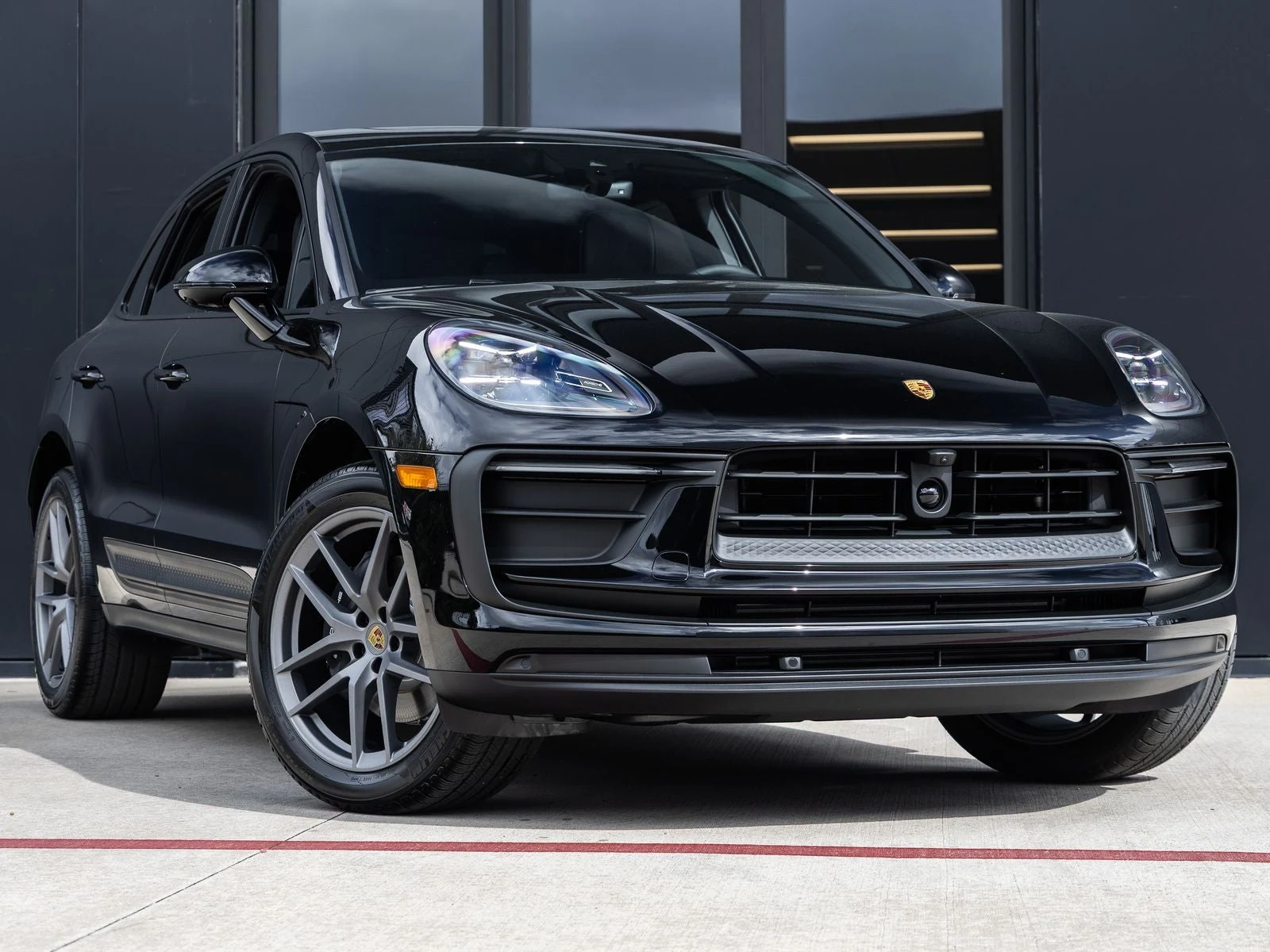 2026 Porsche Macan (95B), 6/20