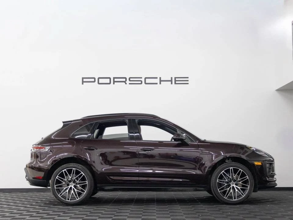 2026 Porsche Macan (95B), 8/20
