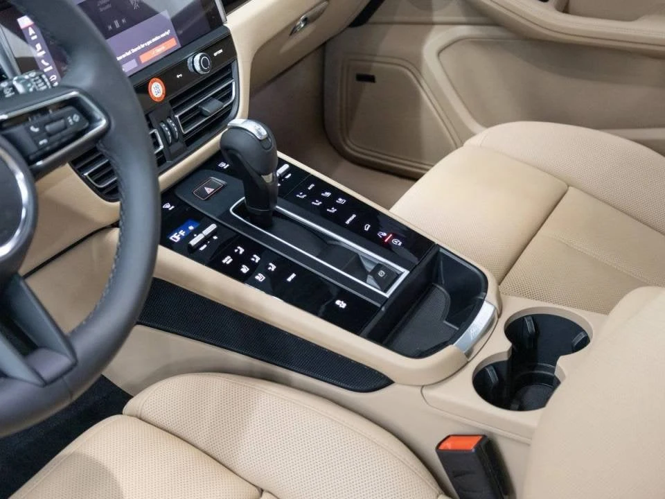 2026 Porsche Macan (95B), 15/20