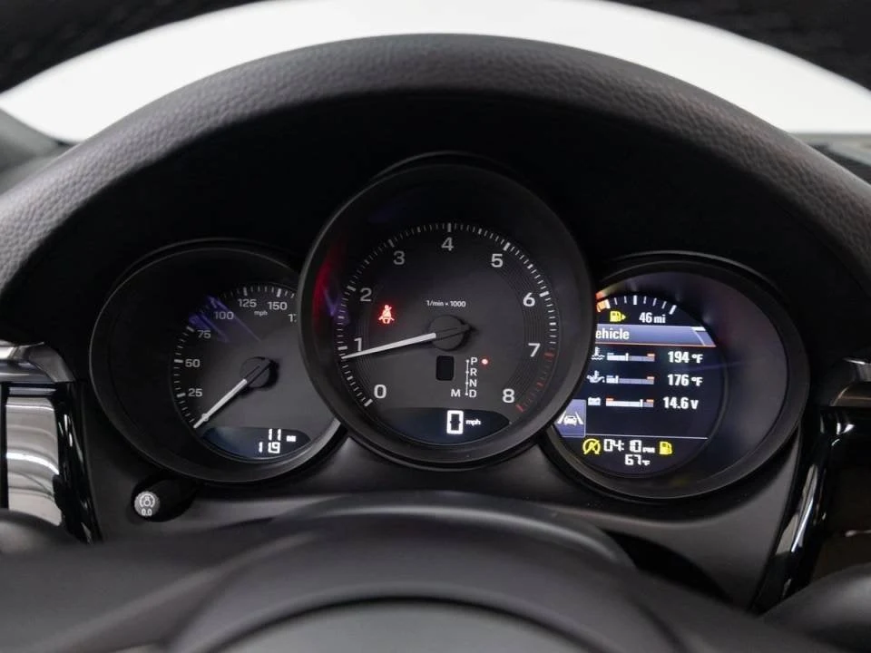 2026 Porsche Macan (95B), 17/20
