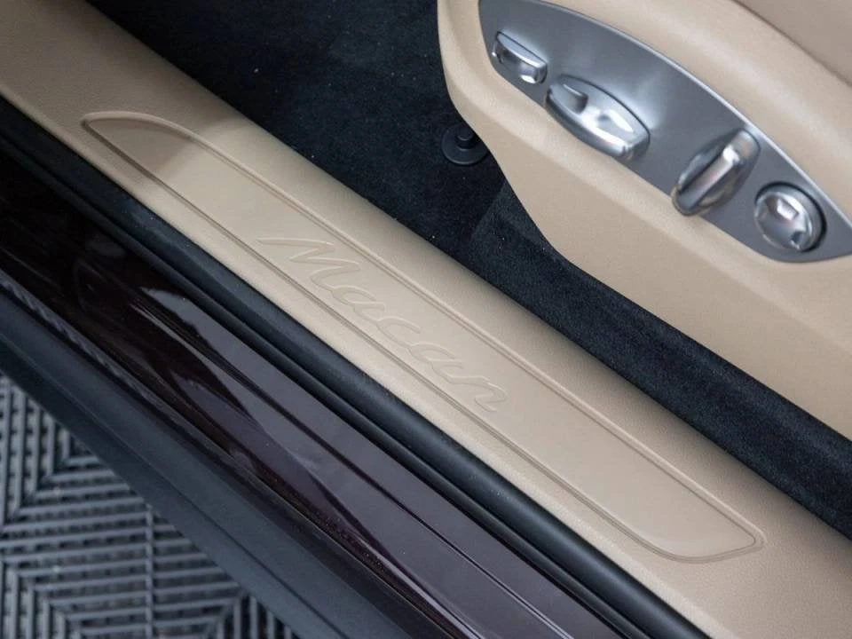 2026 Porsche Macan (95B), 18/20
