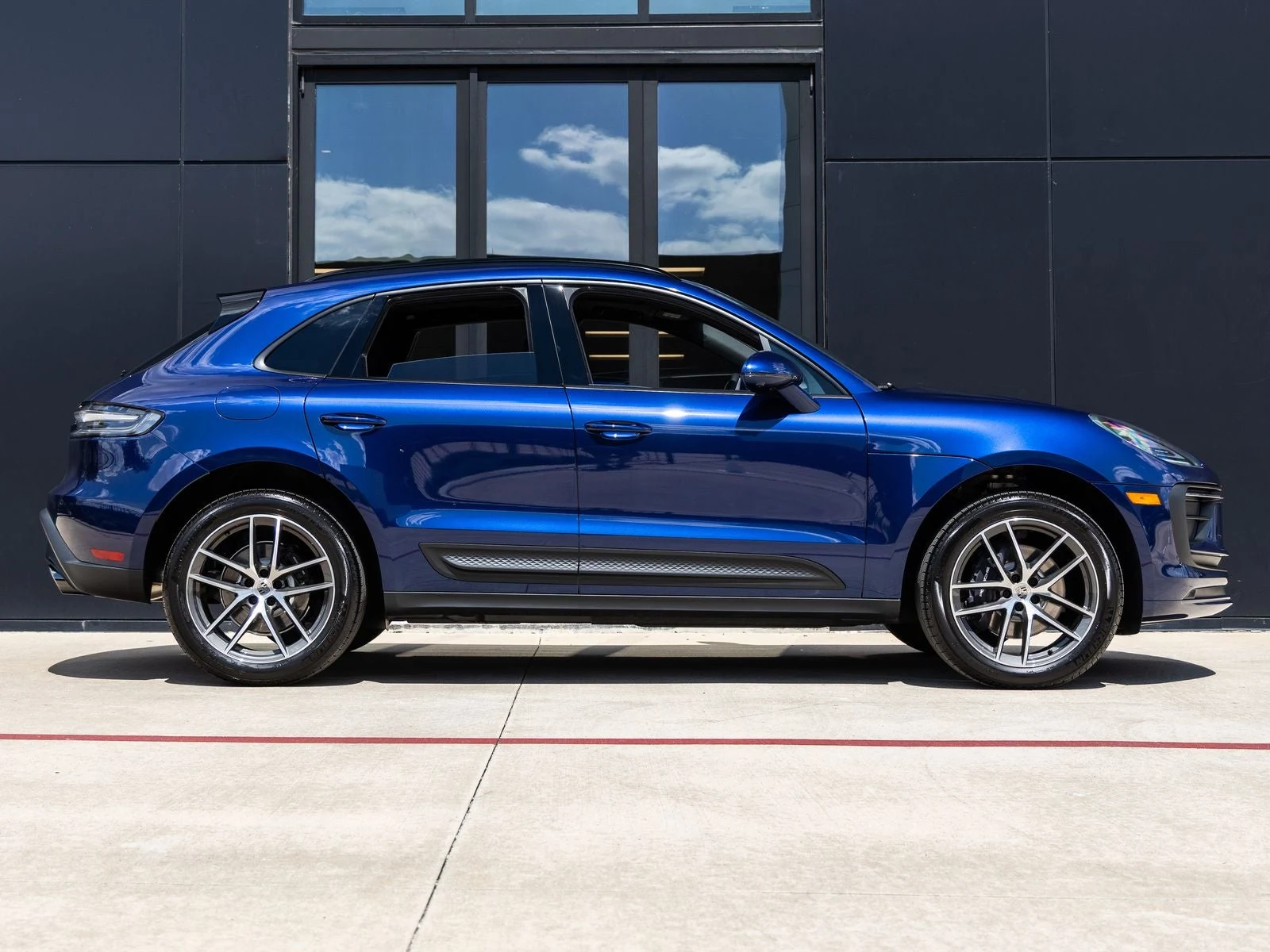 2026 Porsche Macan (95B), 12/20