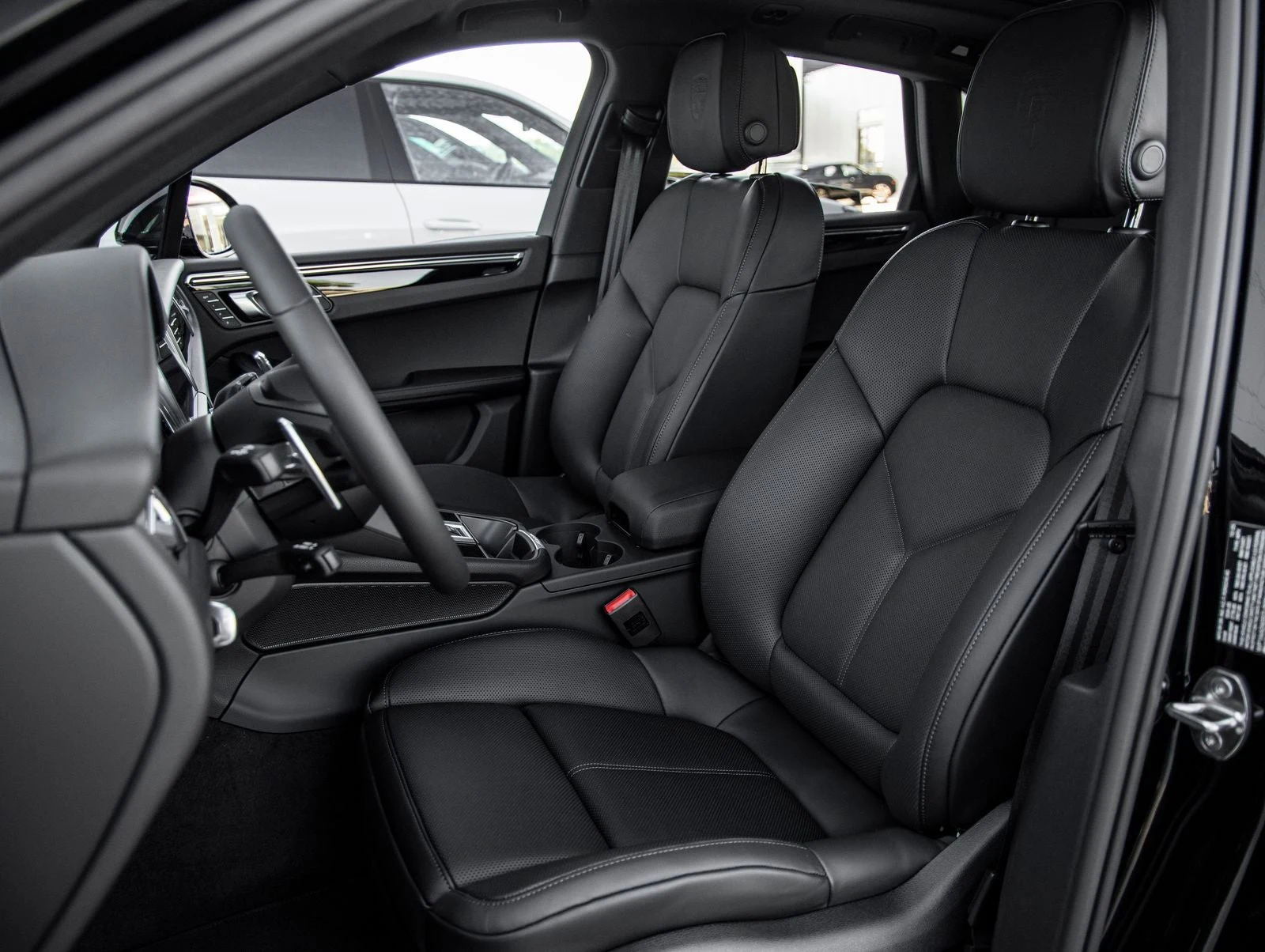 2026 Porsche Macan (95B), 5/20