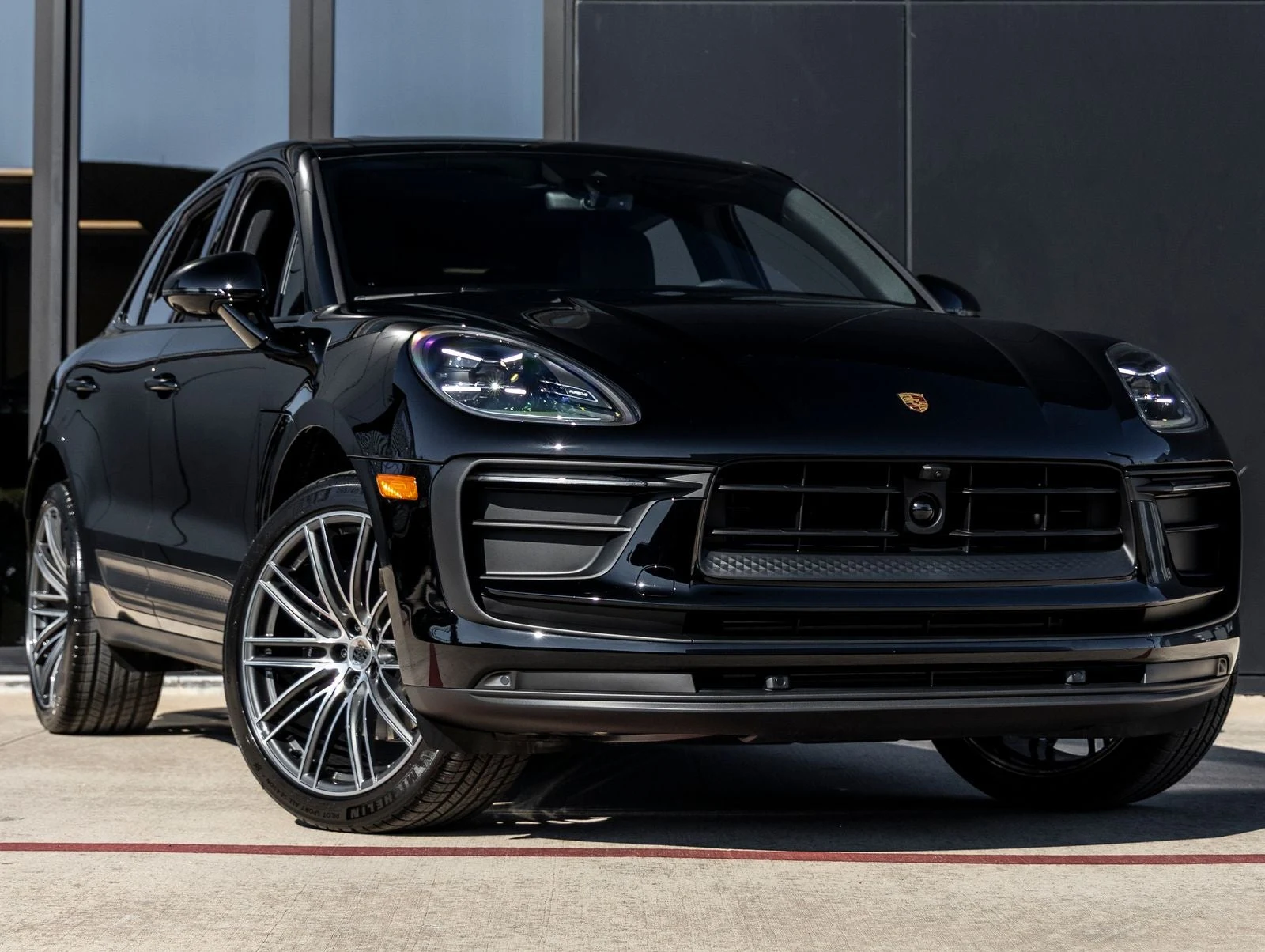 2026 Porsche Macan (95B), 6/20