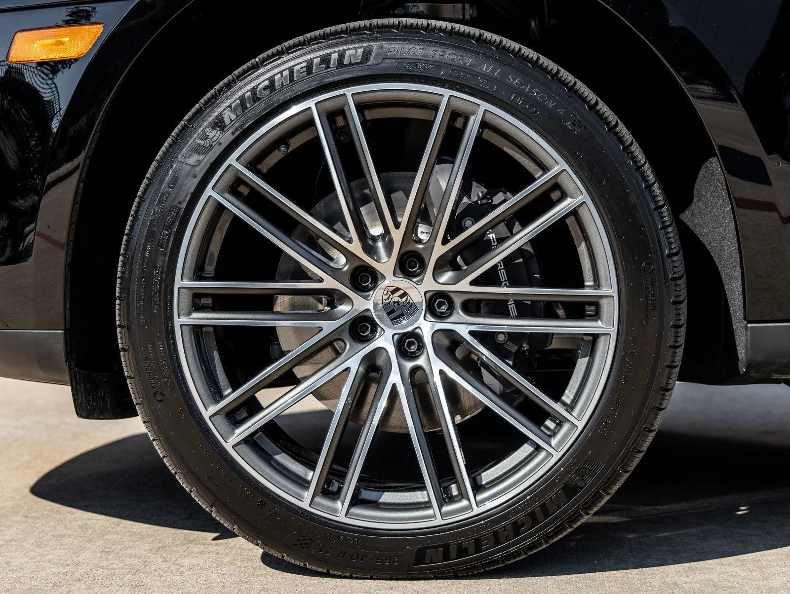 2026 Porsche Macan (95B), 13/20