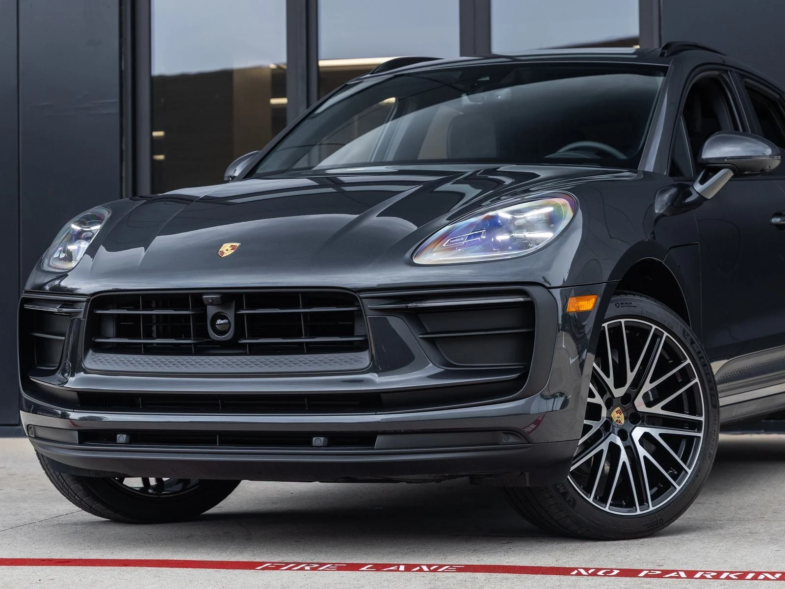 2026 Porsche Macan (95B), 7/20