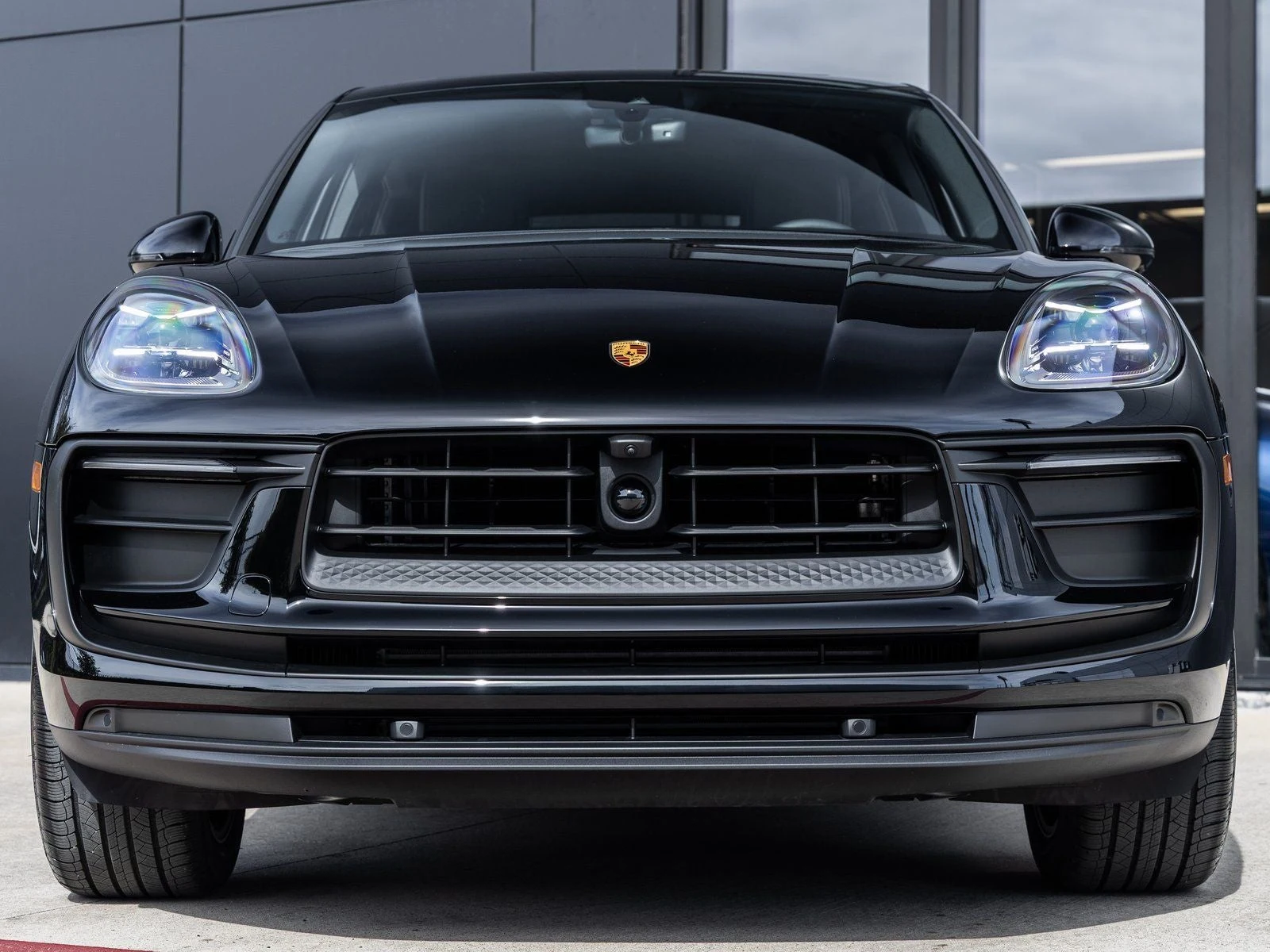 2026 Porsche Macan (95B), 8/20
