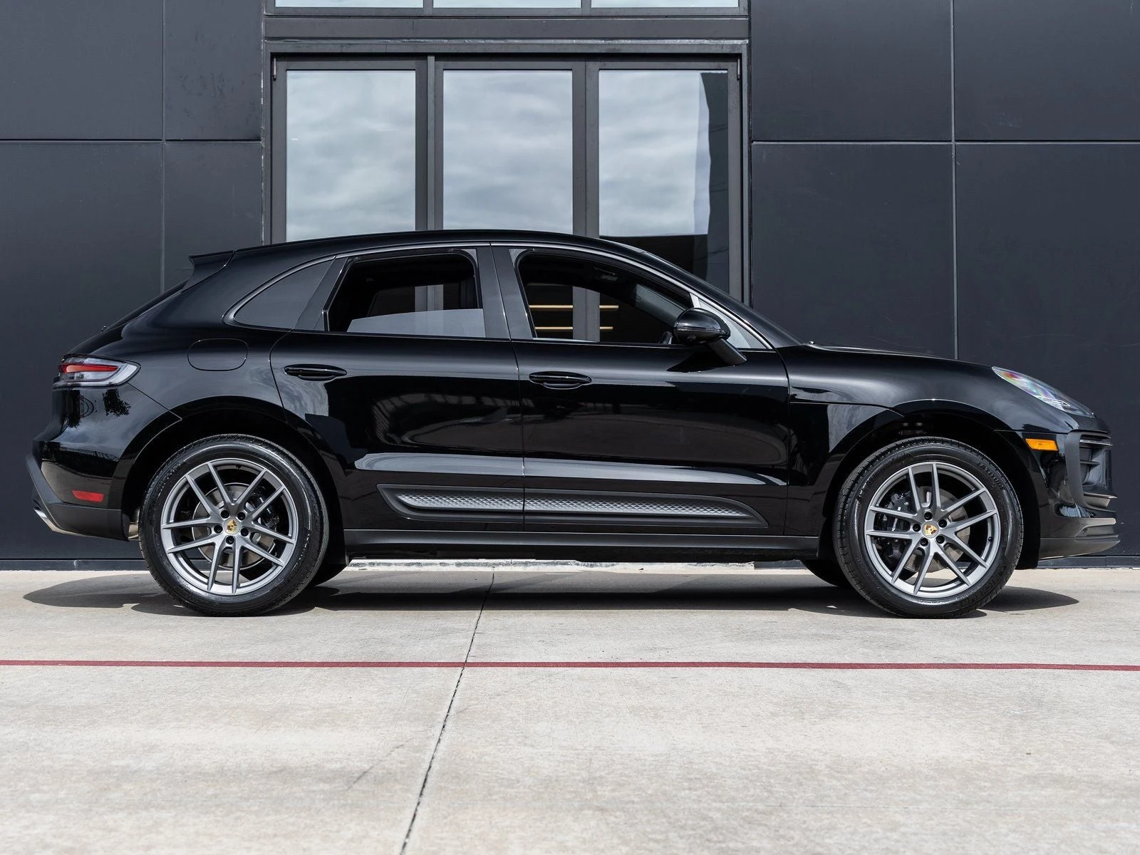 2026 Porsche Macan (95B), 12/20