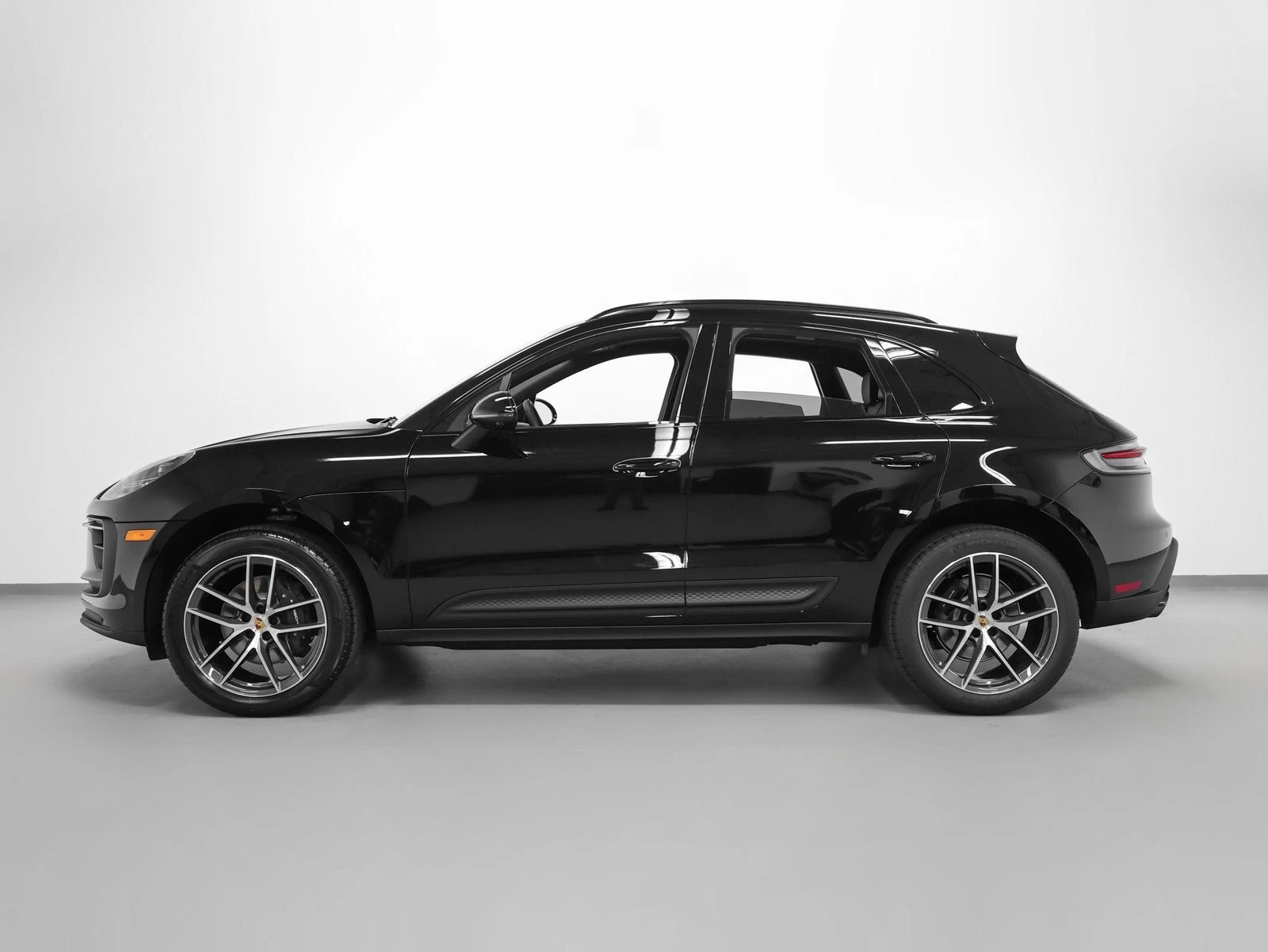 2026 Porsche Macan (95B), 2/20