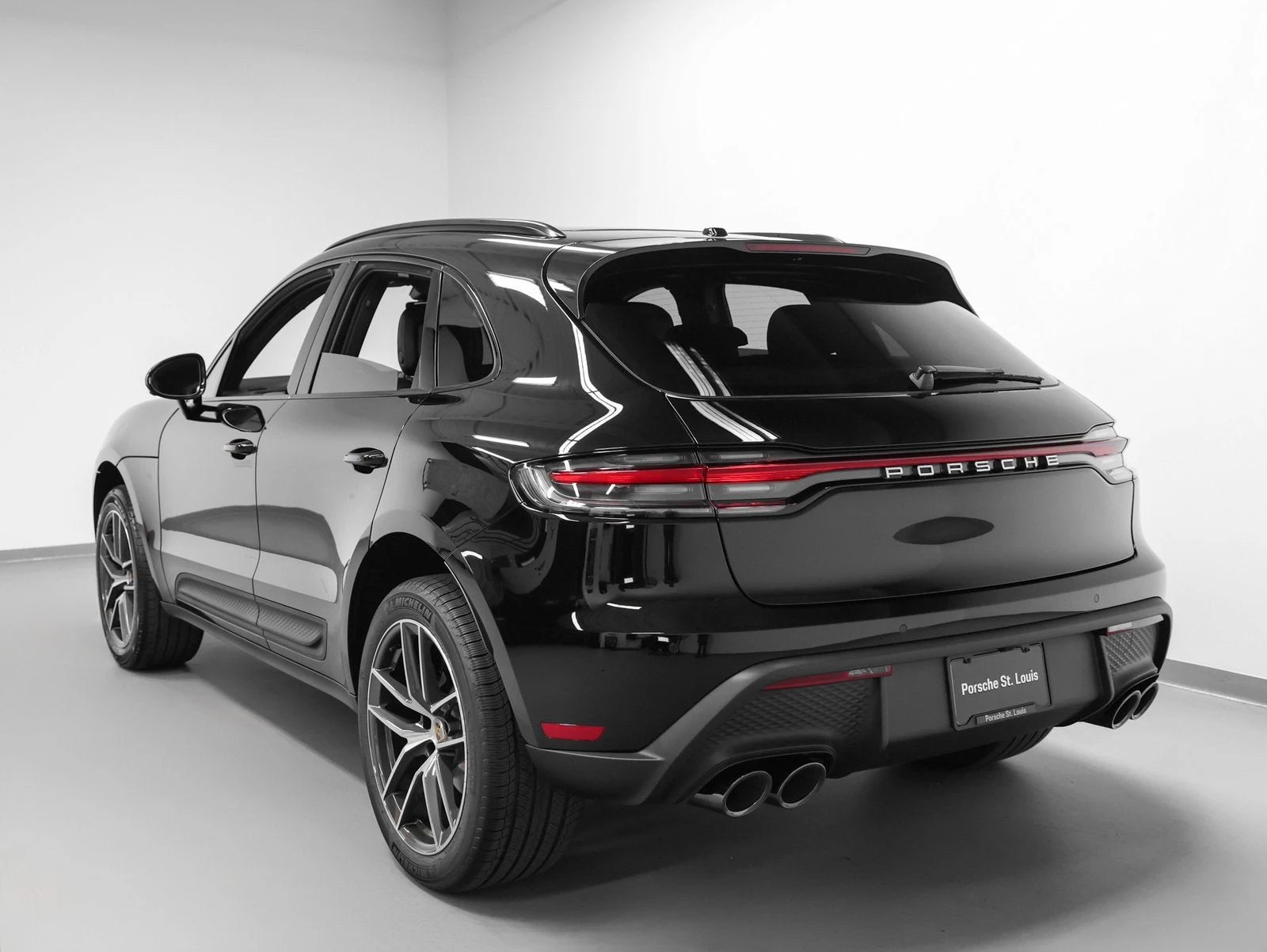 2026 Porsche Macan (95B), 3/20