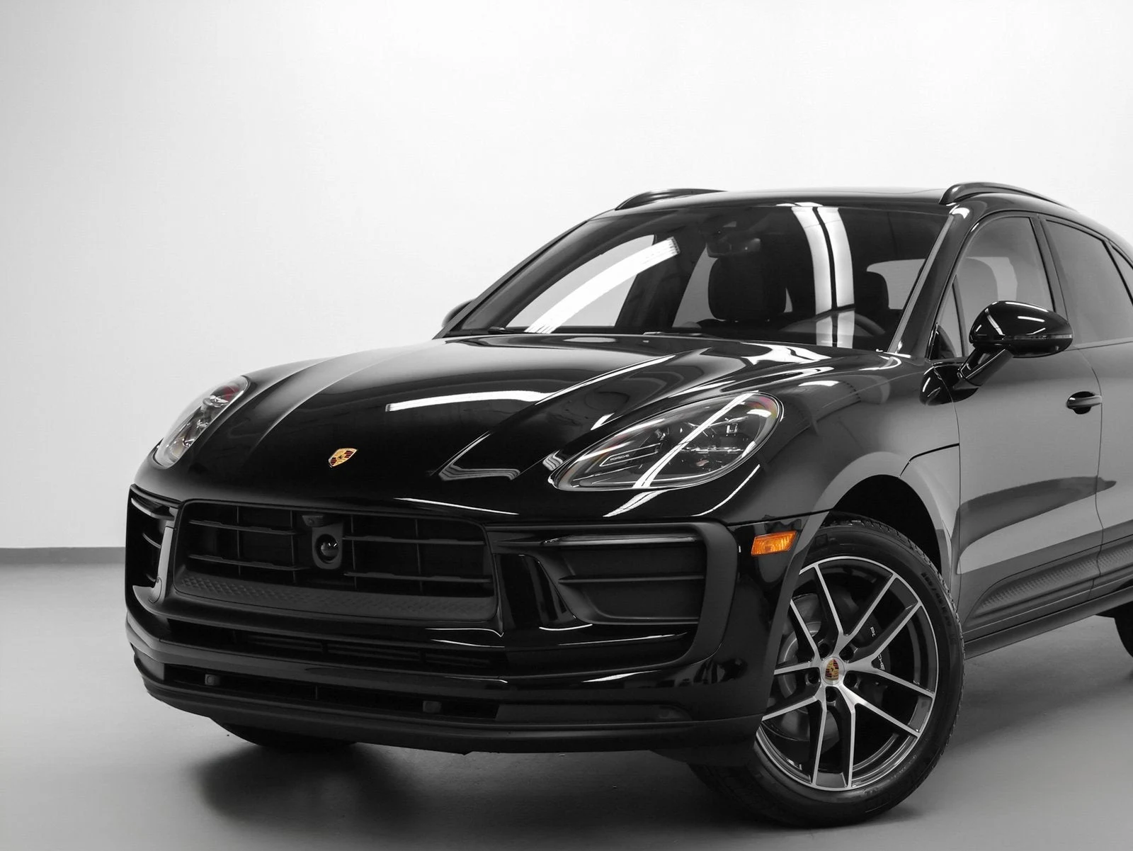 2026 Porsche Macan (95B), 6/20