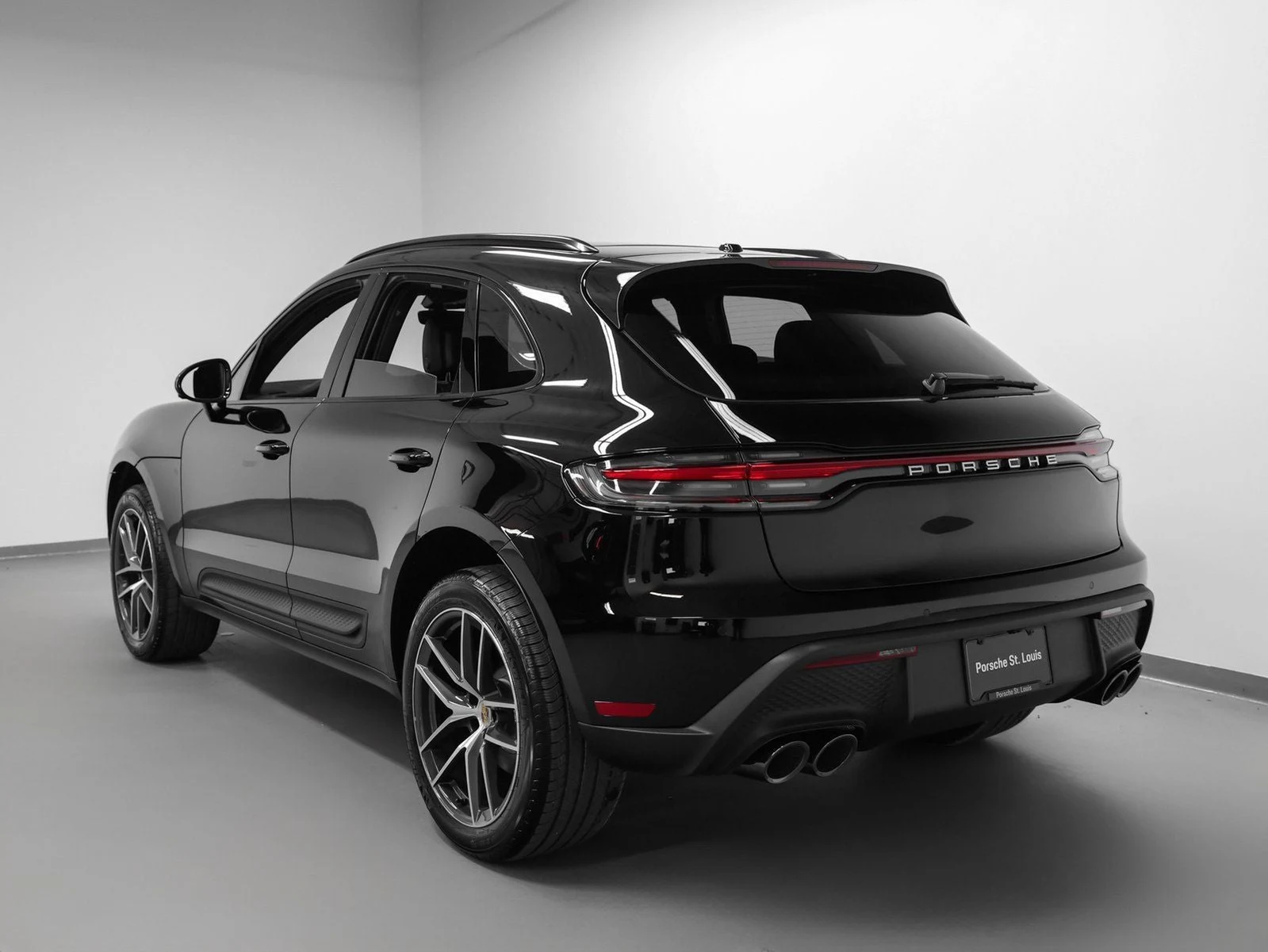 2026 Porsche Macan (95B), 3/20