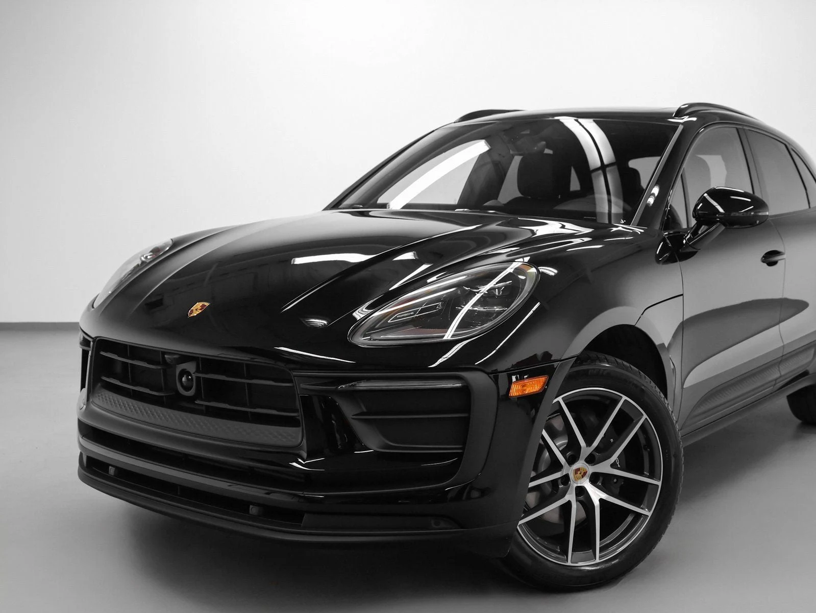 2026 Porsche Macan (95B), 6/20