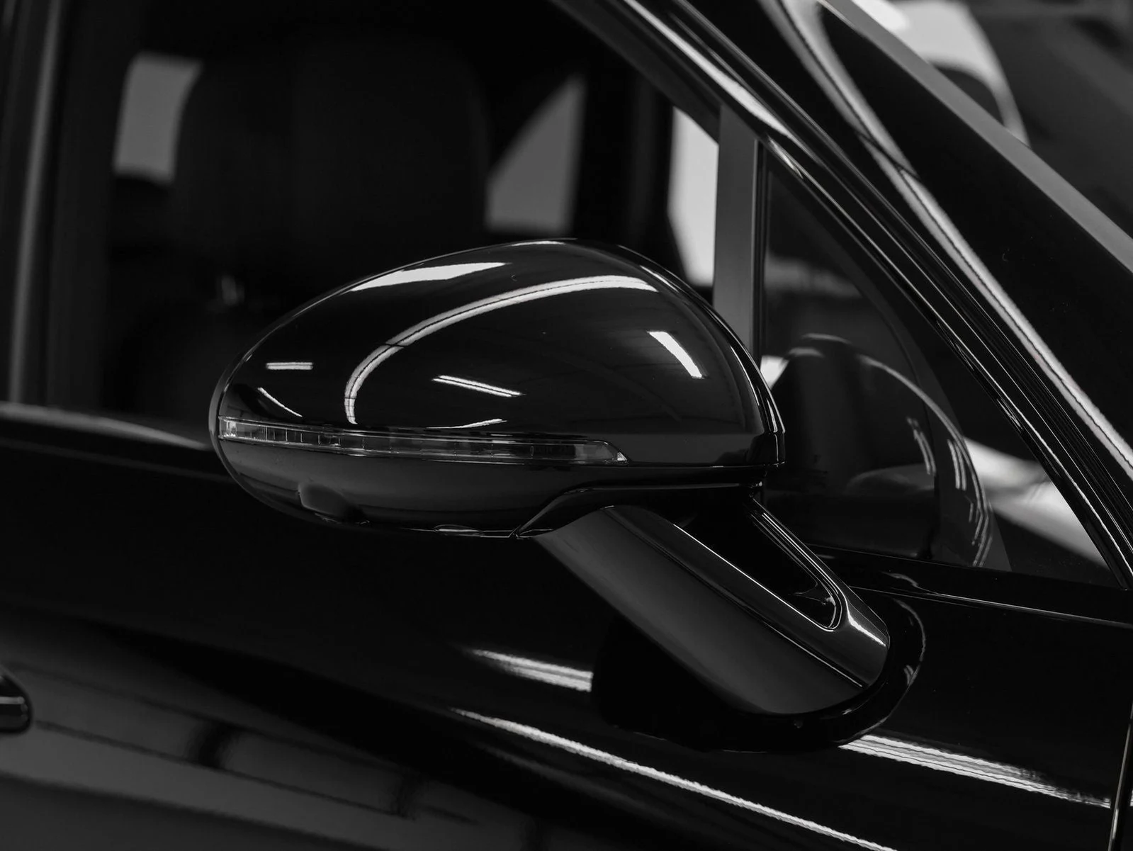 2026 Porsche Macan (95B), 13/20
