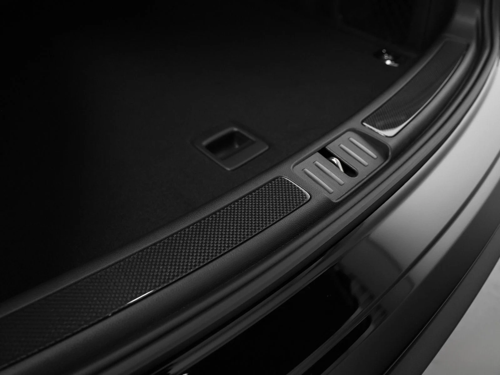 2026 Porsche Macan (95B), 18/20