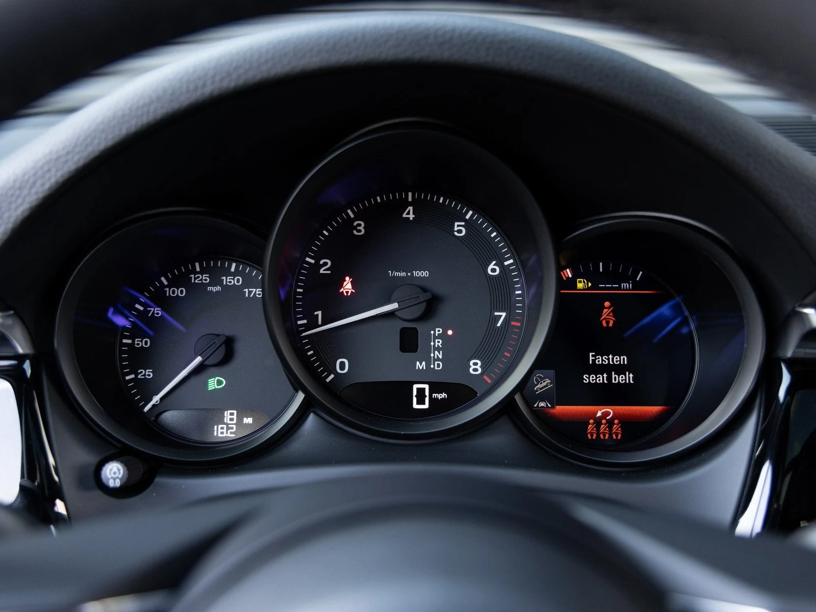2026 Porsche Macan (95B), 13/20