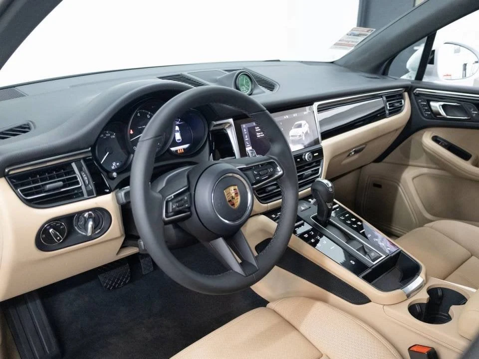 2026 Porsche Macan (95B), 4/20