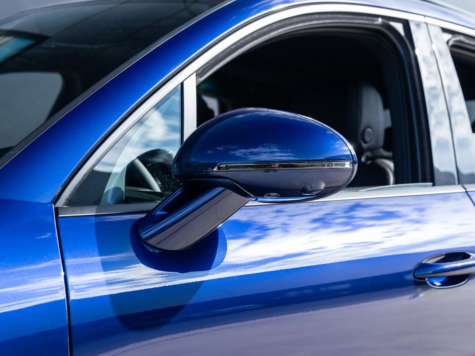 2026 Porsche Macan (95B), 17/20